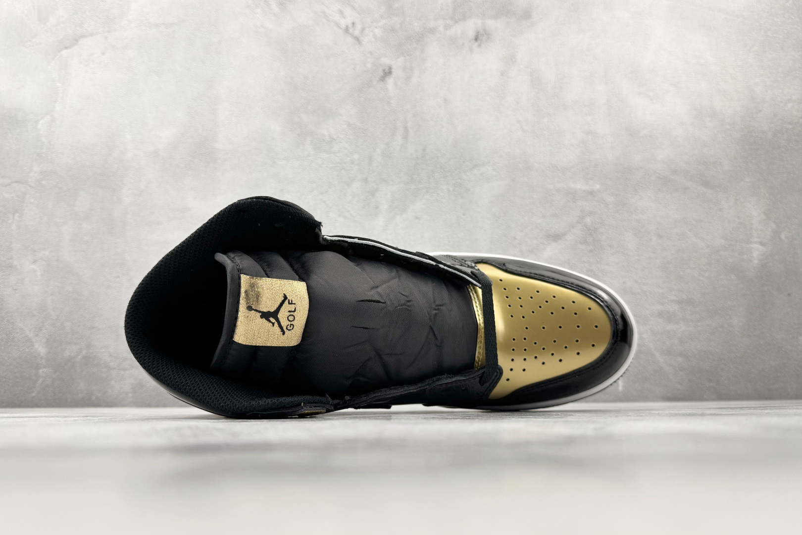 平台爆款 Jordan Air Jordan 1 High Golf “Gold Toe”黑白金 DQ0660-002 平台爆款 Jordan Air Jordan 1 High Golf “Gold Toe”黑白金 DQ0660-002