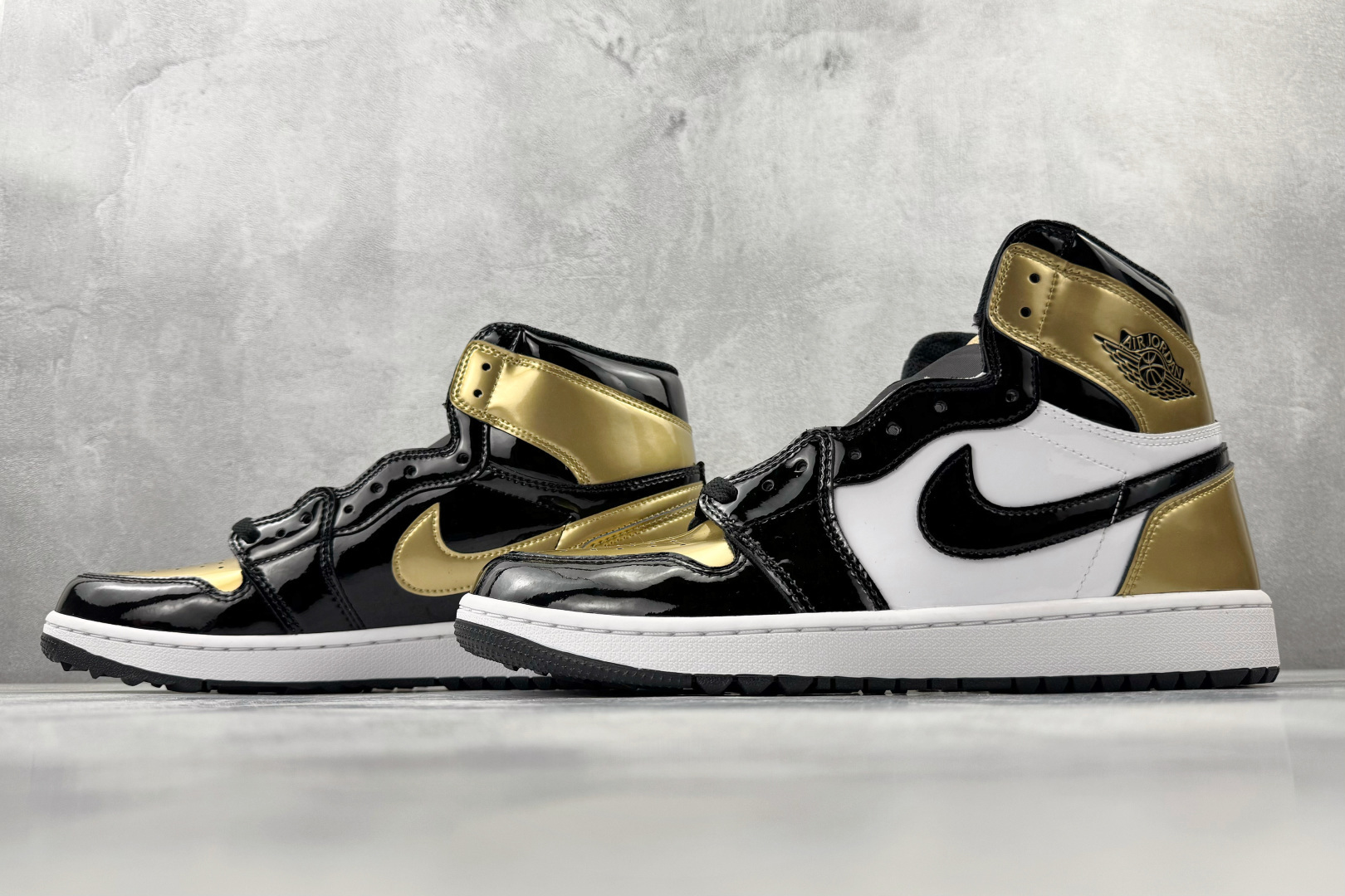 平台爆款 Jordan Air Jordan 1 High Golf “Gold Toe”黑白金 DQ0660-002 平台爆款 Jordan Air Jordan 1 High Golf “Gold Toe”黑白金 DQ0660-002