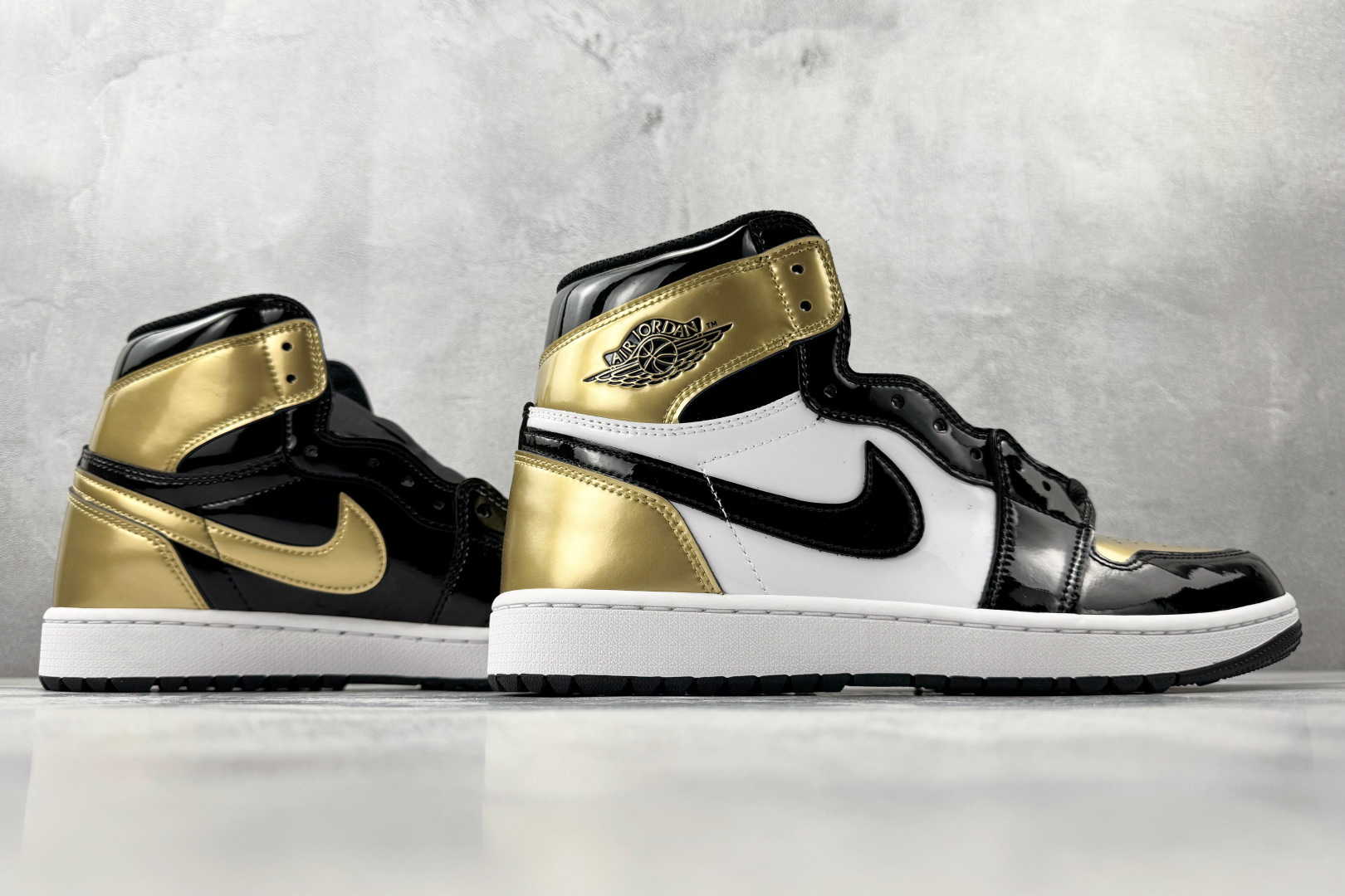 平台爆款 Jordan Air Jordan 1 High Golf “Gold Toe”黑白金 DQ0660-002 平台爆款 Jordan Air Jordan 1 High Golf “Gold Toe”黑白金 DQ0660-002