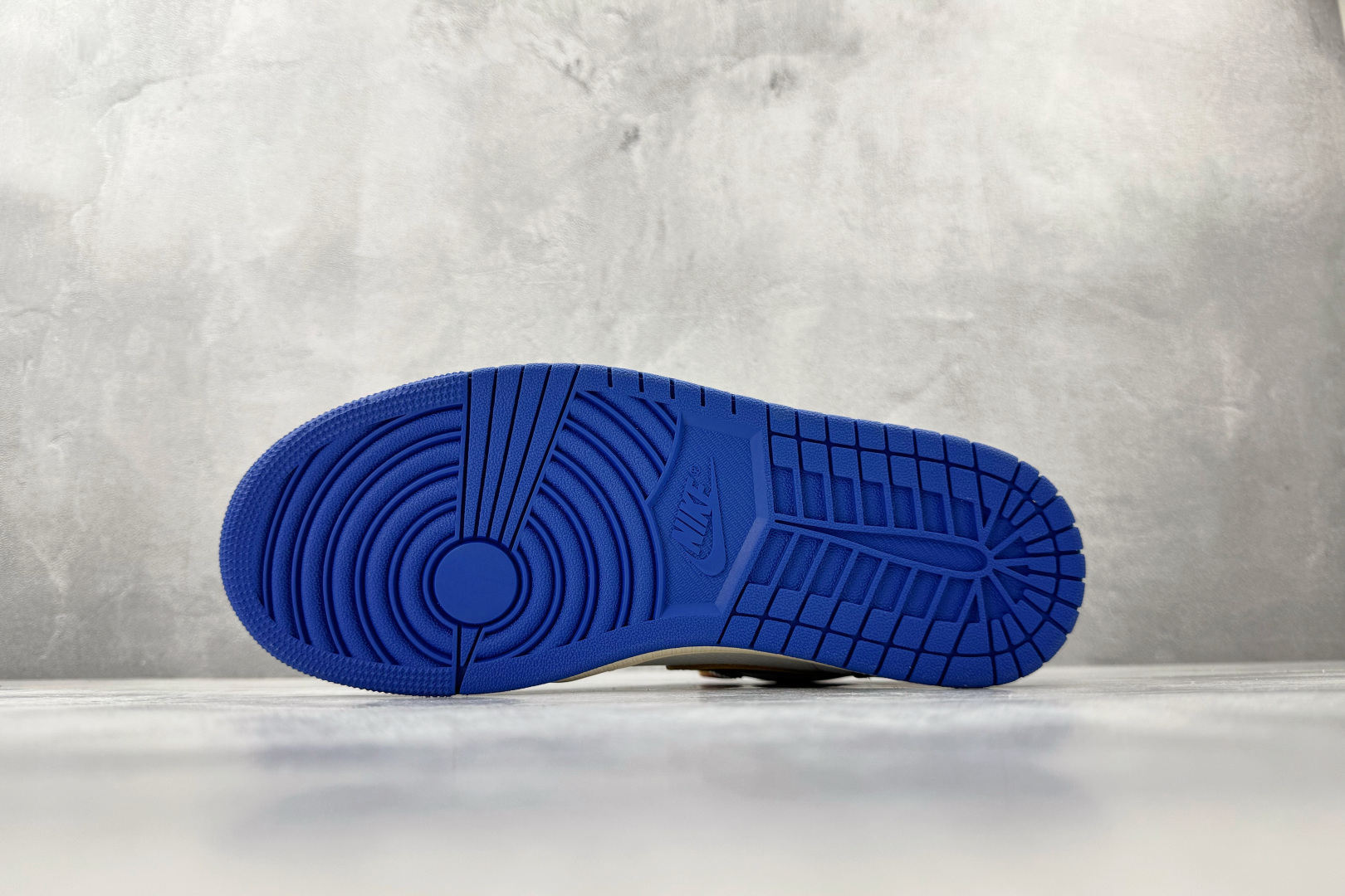 Jordan × Union x Fragment Design Air Jordan 1 High 黑白蓝 IO7847-002 Jordan × Union x Fragment Design Air Jordan 1 High 黑白蓝 IO7847-002