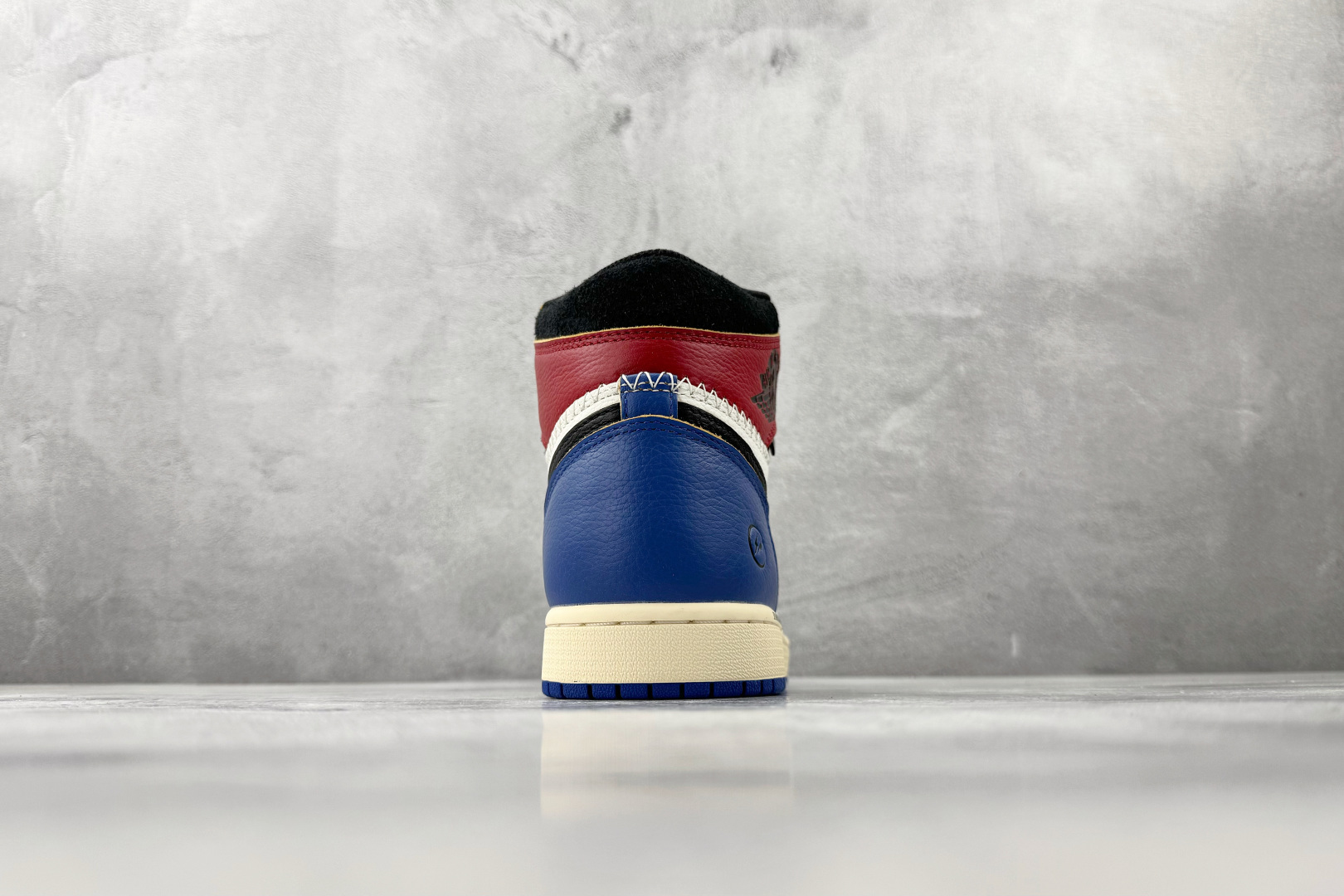 Jordan × Union x Fragment Design Air Jordan 1 High 黑白蓝 IO7847-002 Jordan × Union x Fragment Design Air Jordan 1 High 黑白蓝 IO7847-002