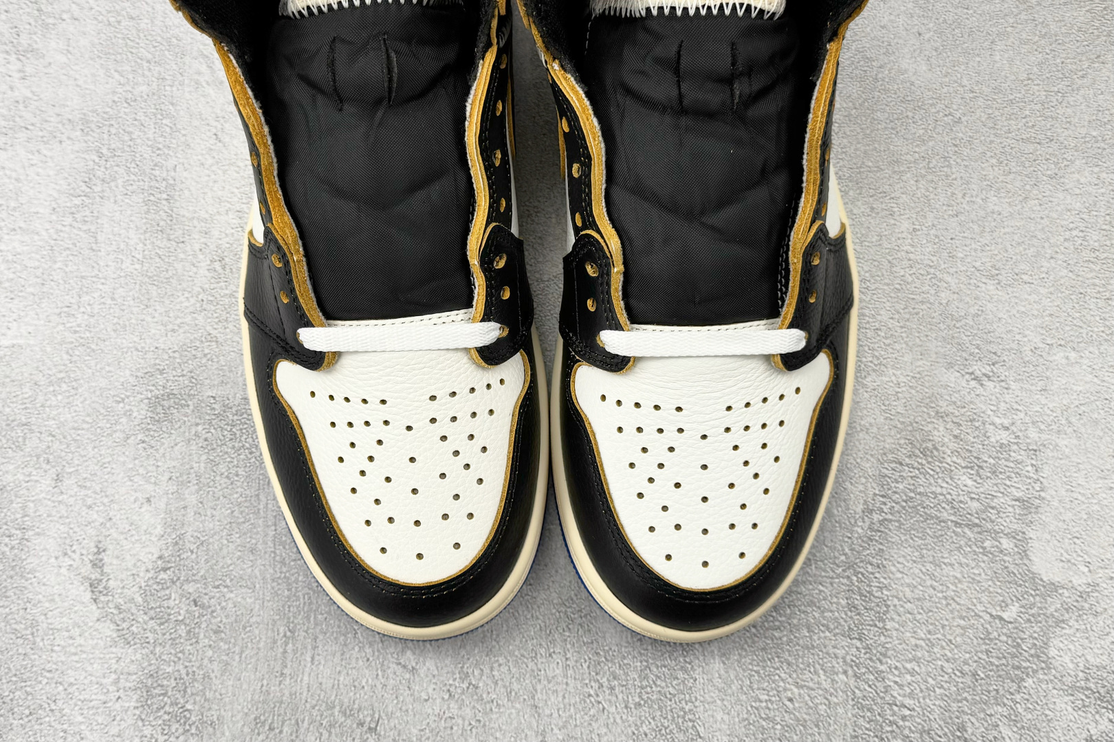 Jordan × Union x Fragment Design Air Jordan 1 High 黑白蓝 IO7847-002 Jordan × Union x Fragment Design Air Jordan 1 High 黑白蓝 IO7847-002