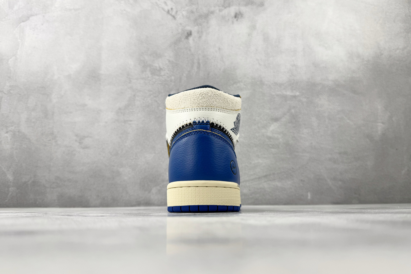Union x Fragment Design × Jordan Air Jordan 1 High SP Royal 黑白蓝 IO7847-001 Union x Fragment Design × Jordan Air Jordan 1 High SP Royal 黑白蓝 IO7847-001
