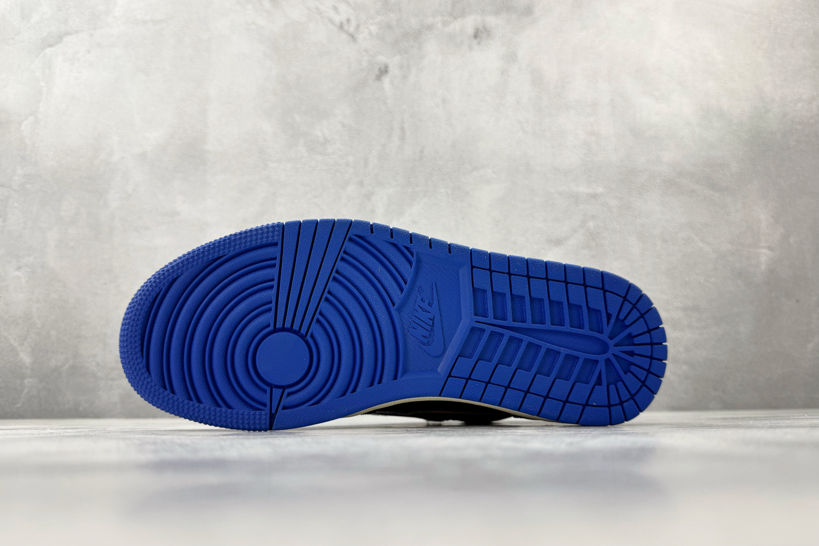 Union x Fragment Design × Jordan Air Jordan 1 High SP Royal 黑白蓝 IO7847-001 Union x Fragment Design × Jordan Air Jordan 1 High SP Royal 黑白蓝 IO7847-001