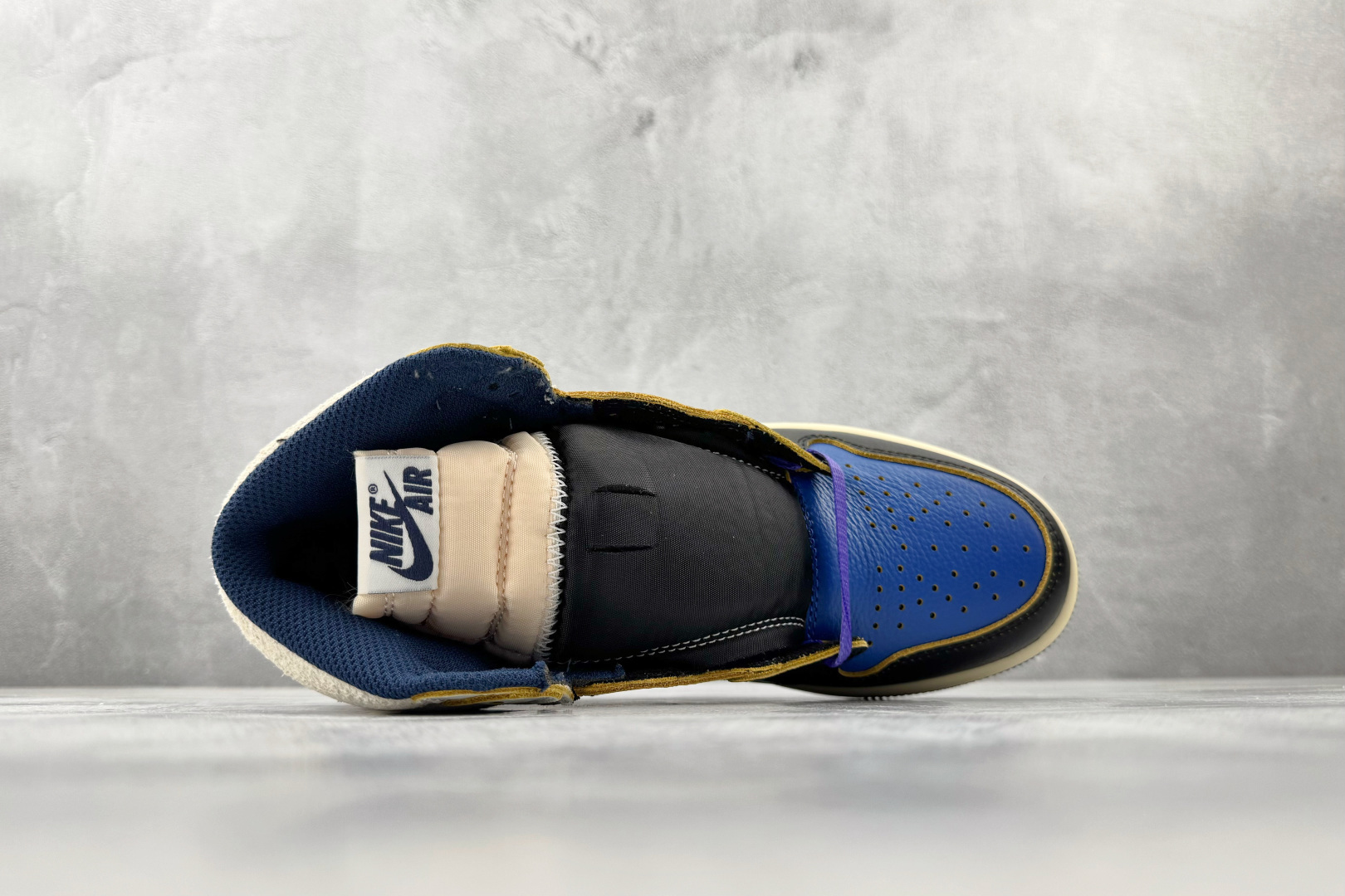 Union x Fragment Design × Jordan Air Jordan 1 High SP Royal 黑白蓝 IO7847-001 Union x Fragment Design × Jordan Air Jordan 1 High SP Royal 黑白蓝 IO7847-001