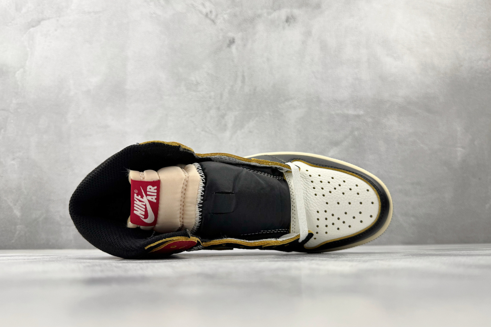 Jordan × Union x Fragment Design Air Jordan 1 High 黑白蓝 IO7847-002 Jordan × Union x Fragment Design Air Jordan 1 High 黑白蓝 IO7847-002