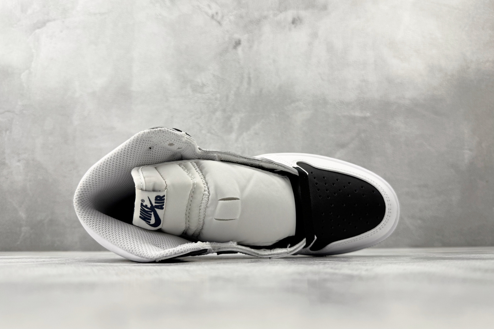 Union x Fragment Design × Jordan Air Jordan 1 Retro High SP 三方联名 黑白色 II7282-100 Union x Fragment Design × Jordan Air Jordan 1 Retro High SP 三方联名 黑白色 II7282-100
