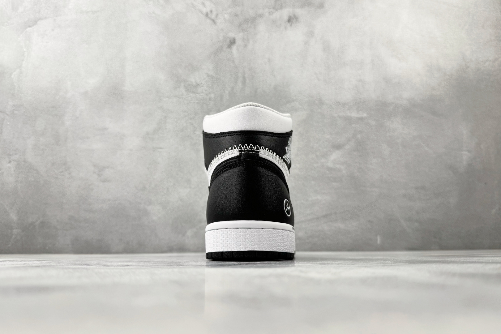 Union x Fragment Design × Jordan Air Jordan 1 Retro High SP 三方联名 黑白色 II7282-100 Union x Fragment Design × Jordan Air Jordan 1 Retro High SP 三方联名 黑白色 II7282-100