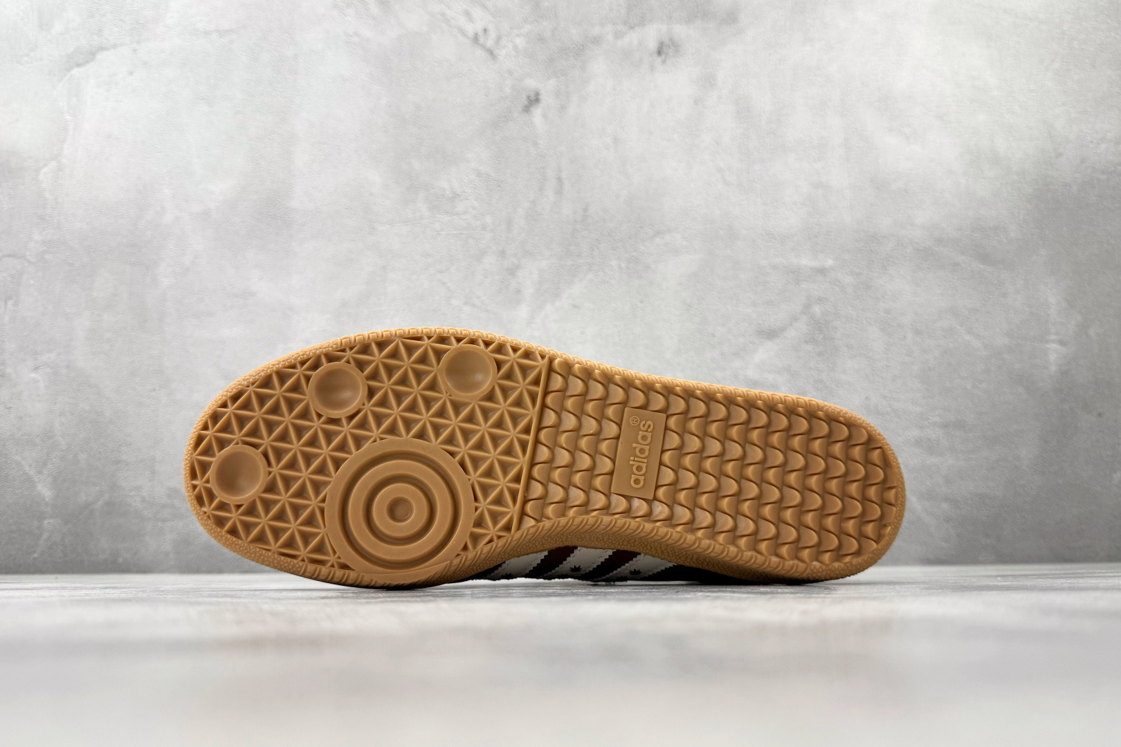 出口订单 adidas originals Samba Preloved Brown 棕白 JR8821 出口订单 adidas originals Samba Preloved Brown 棕白 JR8821