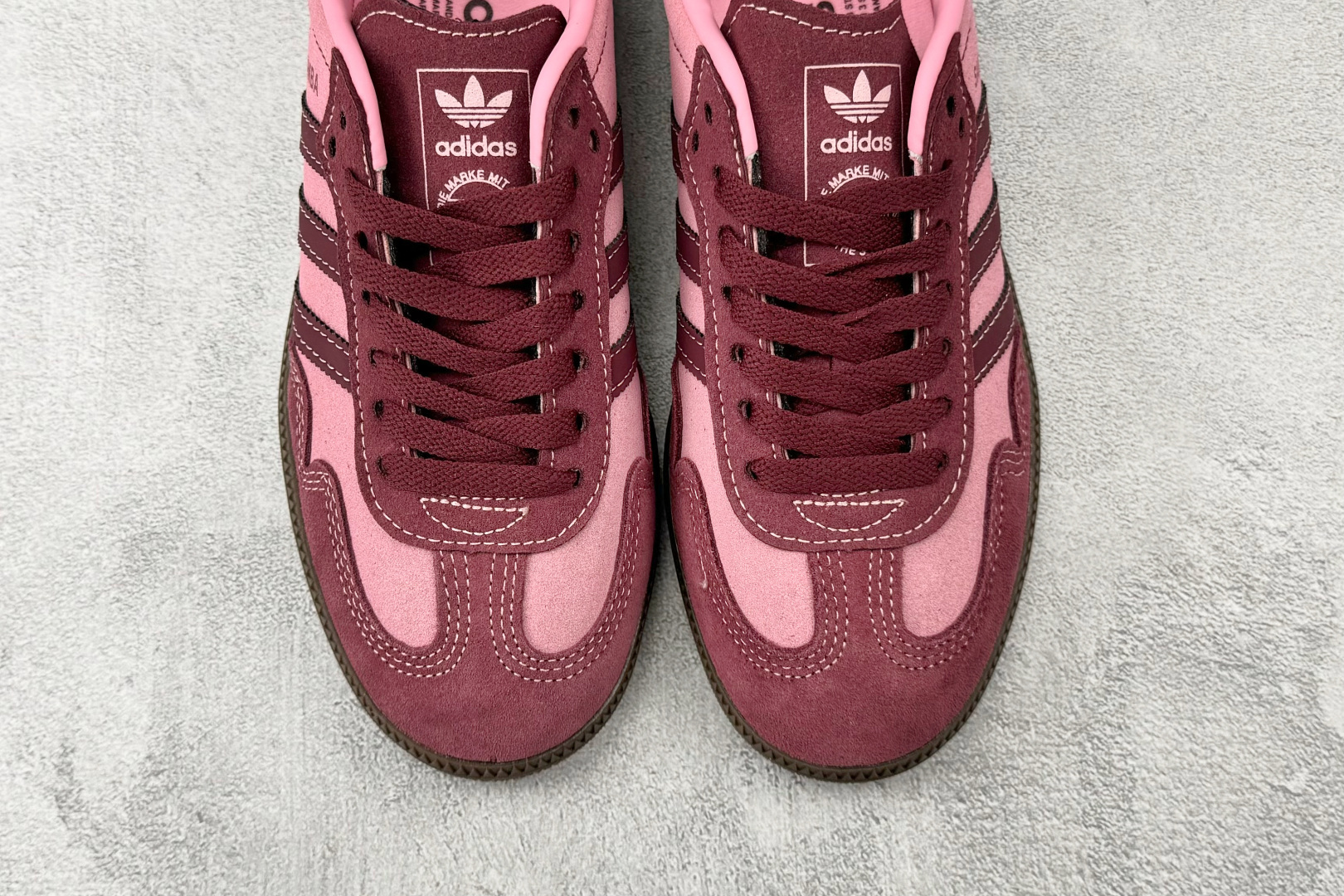 出口订单 adidas originals SAMBA Valentine's Day 情人节限定款 粉色 IH6704 出口订单 adidas originals SAMBA Valentine's Day 情人节限定款 粉色 IH6704