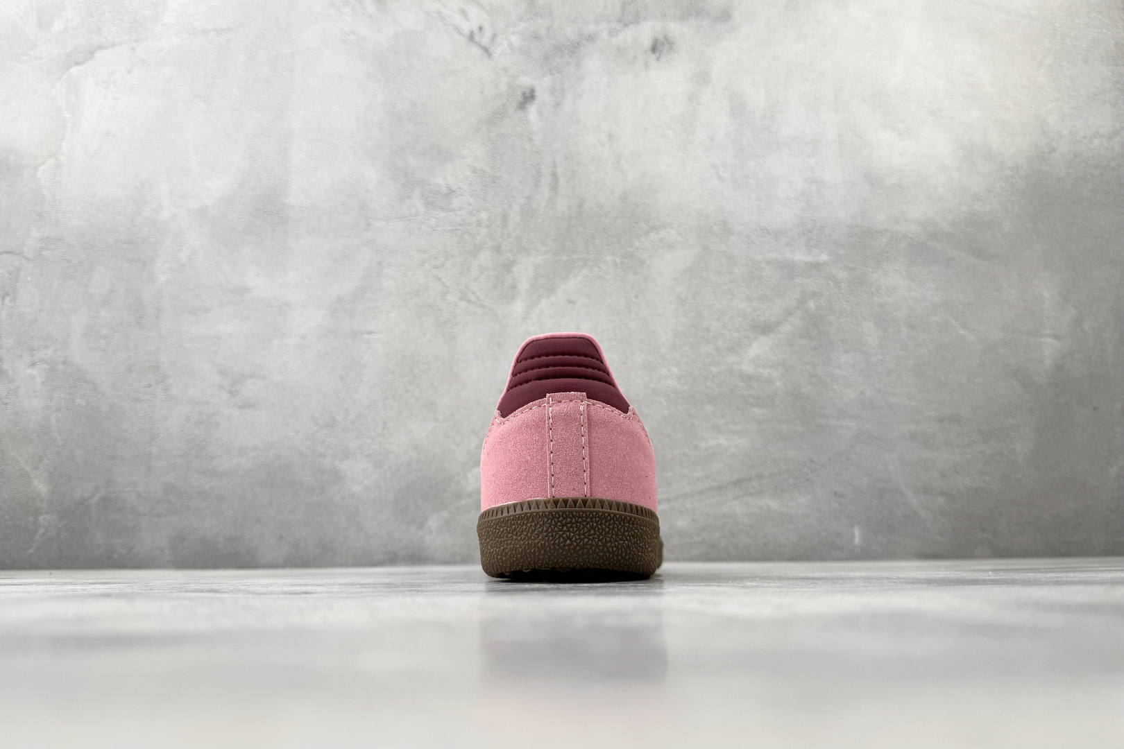 出口订单 adidas originals SAMBA Valentine's Day 情人节限定款 粉色 IH6704 出口订单 adidas originals SAMBA Valentine's Day 情人节限定款 粉色 IH6704