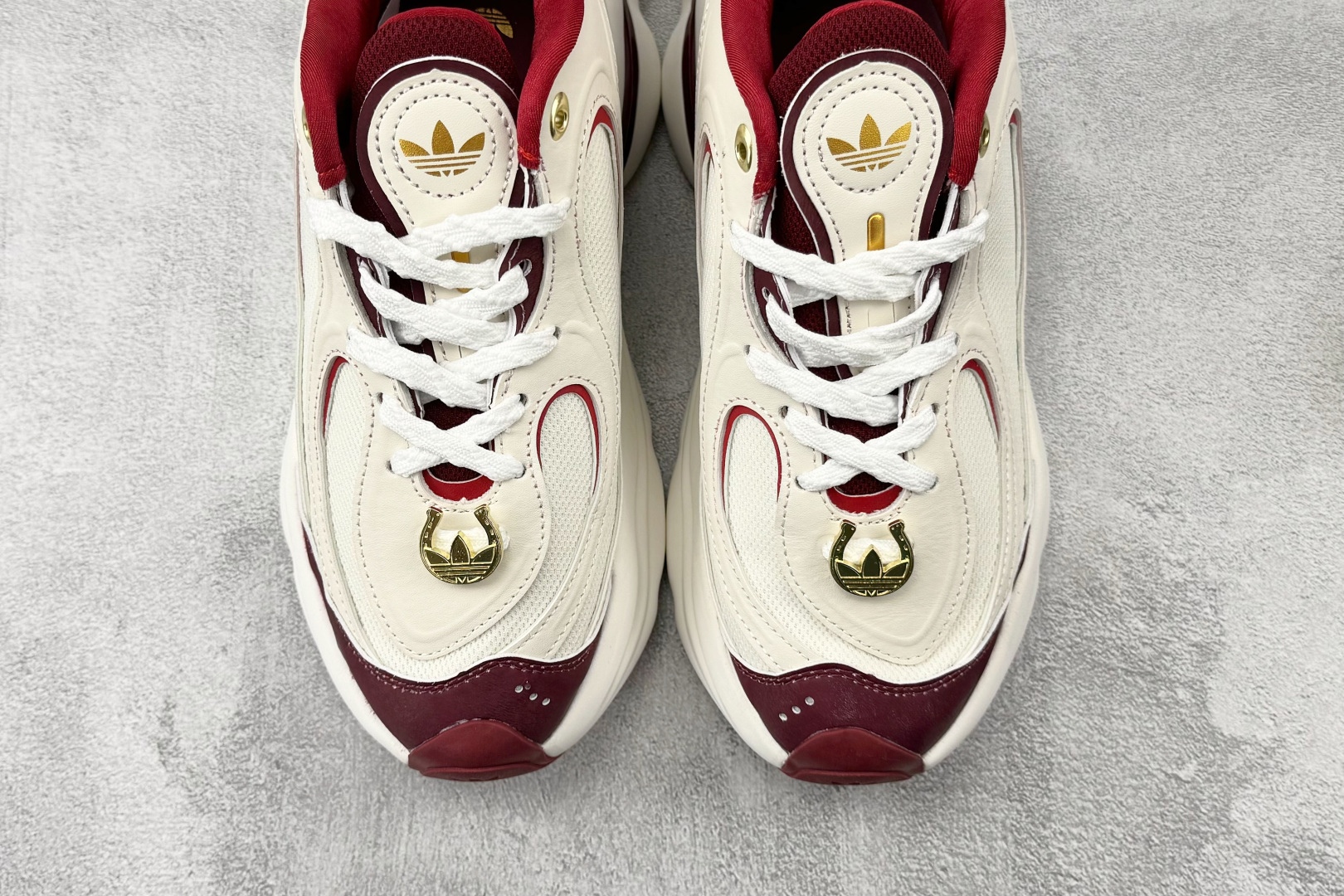 出口订单 adidas originals Ozvenuz CNY马年限定新年款 白色 KI2801 出口订单 adidas originals Ozvenuz CNY马年限定新年款 白色 KI2801