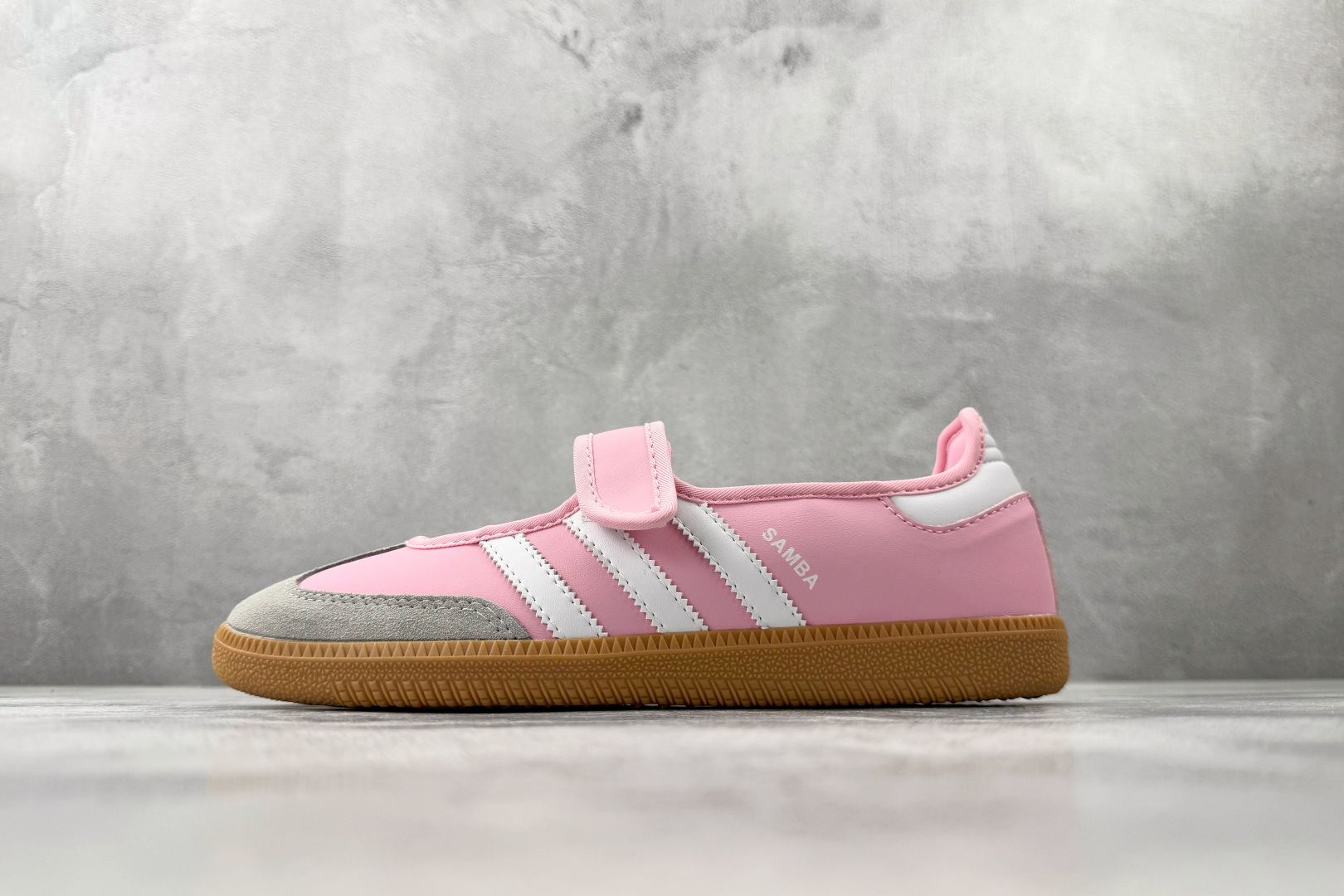 出口订单 adidas originals Samba Jane 粉色 JP9544 出口订单 adidas originals Samba Jane 粉色 JP9544