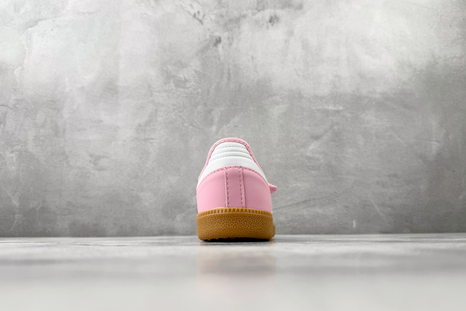 出口订单 adidas originals Samba Jane 粉色 JP9544 出口订单 adidas originals Samba Jane 粉色 JP9544