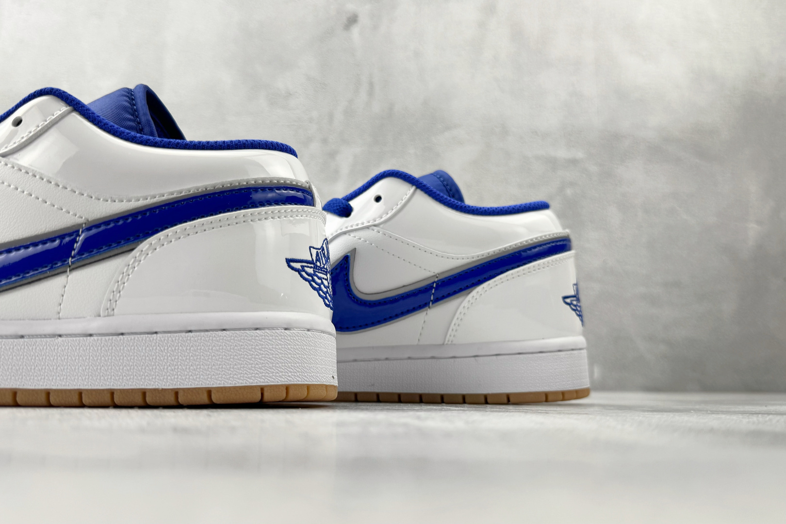 200 综合版 Jordan Air Jordan 1 SE 白蓝 IQ0400-100-Chinese UA Cheap High Quatity Brand Clothes Bags handbags Sneakers wholesale wholesaler seller from China Factory suppliers Fashion Clothing Shoes best Quality Beautiful Price 200 综合版 Jordan Air Jordan 1 SE 白蓝 IQ0400-100