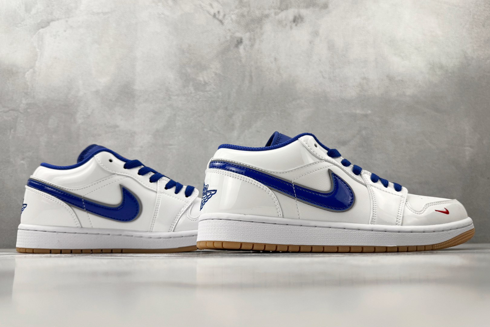 200 综合版 Jordan Air Jordan 1 SE 白蓝 IQ0400-100-Chinese UA Cheap High Quatity Brand Clothes Bags handbags Sneakers wholesale wholesaler seller from China Factory suppliers Fashion Clothing Shoes best Quality Beautiful Price 200 综合版 Jordan Air Jordan 1 SE 白蓝 IQ0400-100