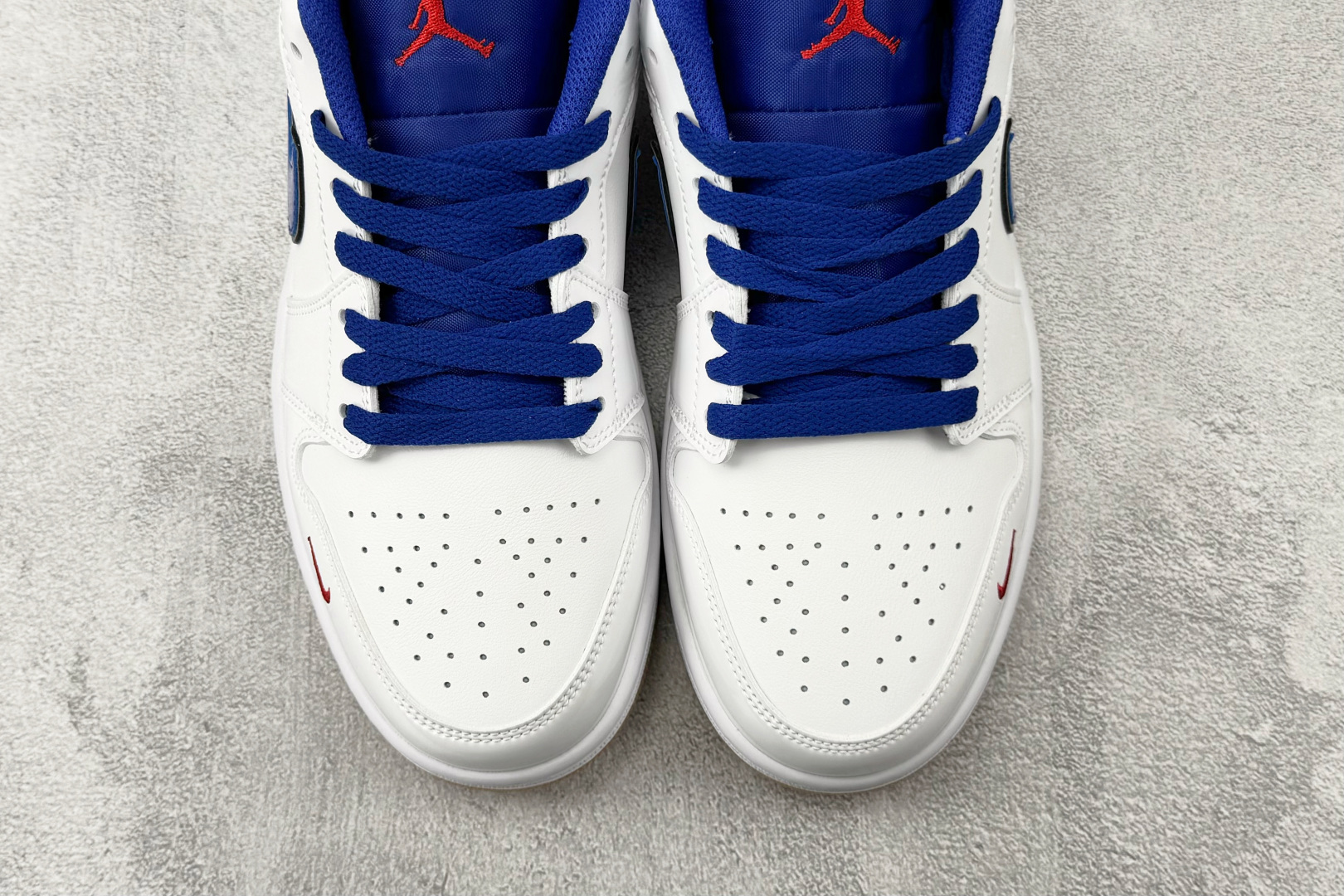 200 综合版 Jordan Air Jordan 1 SE 白蓝 IQ0400-100-Chinese UA Cheap High Quatity Brand Clothes Bags handbags Sneakers wholesale wholesaler seller from China Factory suppliers Fashion Clothing Shoes best Quality Beautiful Price 200 综合版 Jordan Air Jordan 1 SE 白蓝 IQ0400-100