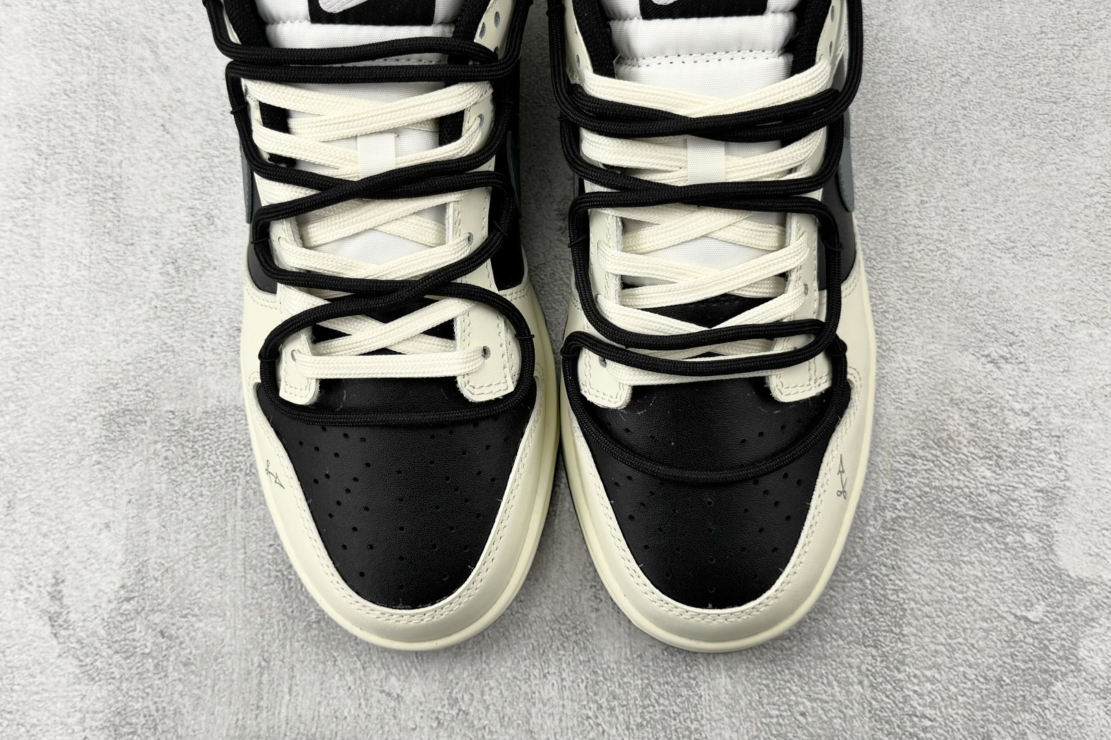 定制球鞋 Nike Dunk 射手座 米灰黑 HF5441-100 定制球鞋 Nike Dunk 射手座 米灰黑 HF5441-100