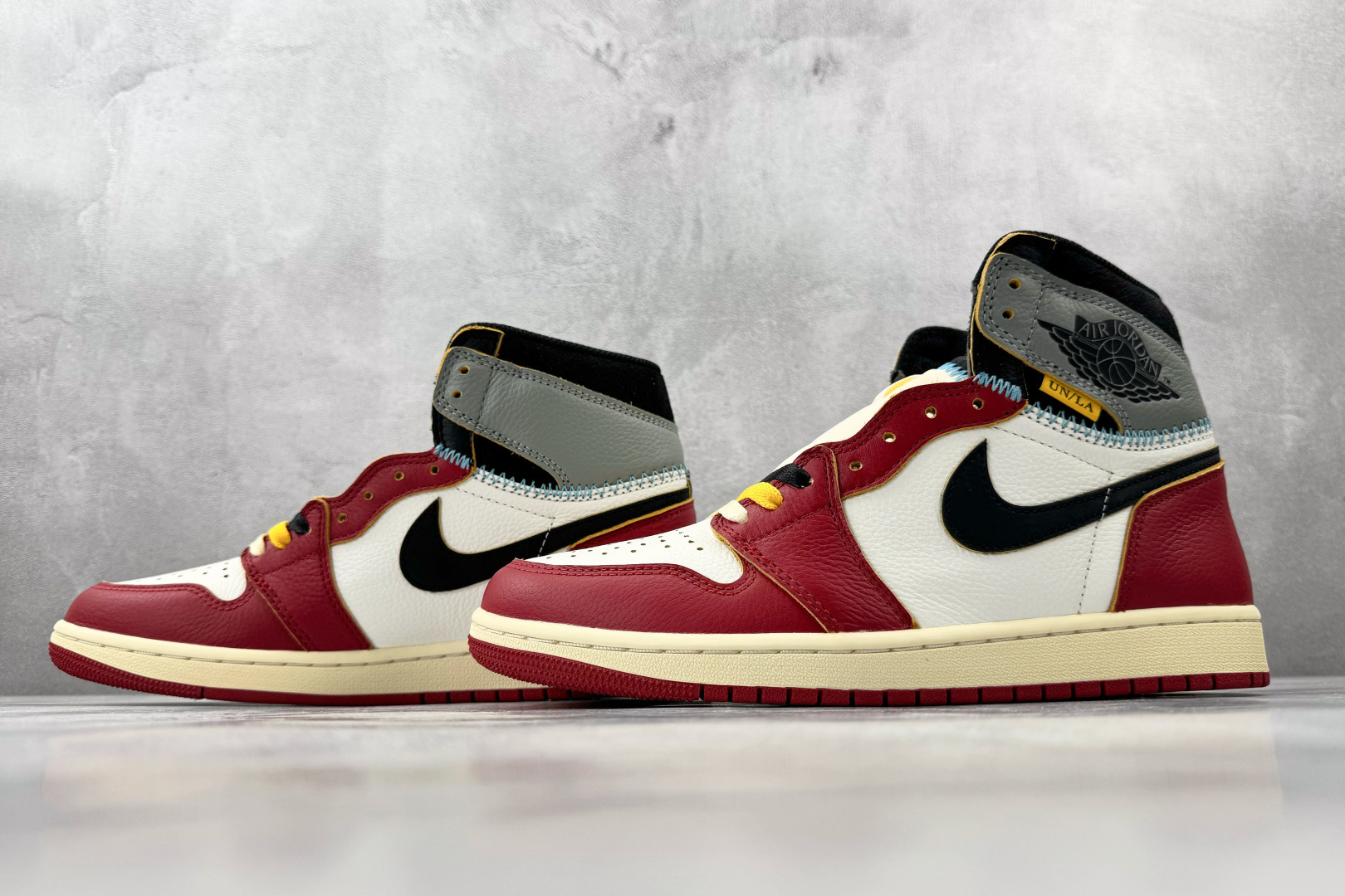 全新工厂开发 Union x Jordan Air Jordan 1 白红灰 HV8563-600