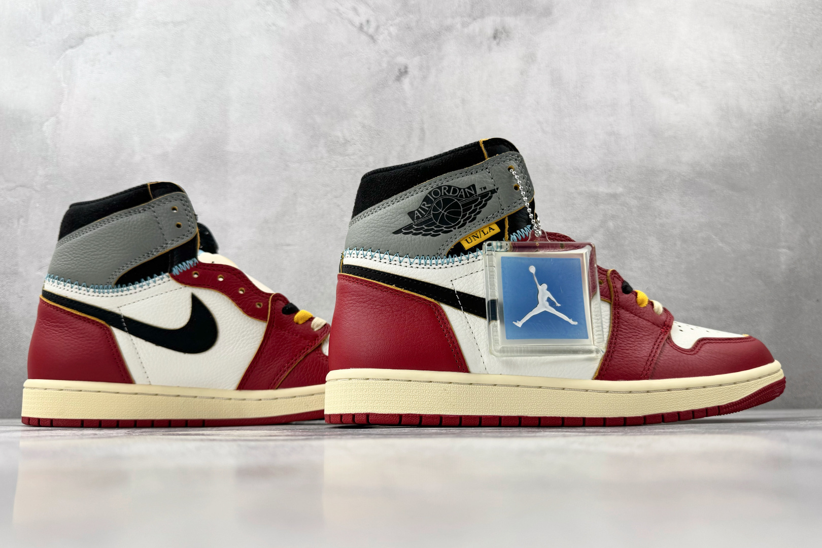 全新工厂开发 Union x Jordan Air Jordan 1 白红灰 HV8563-600