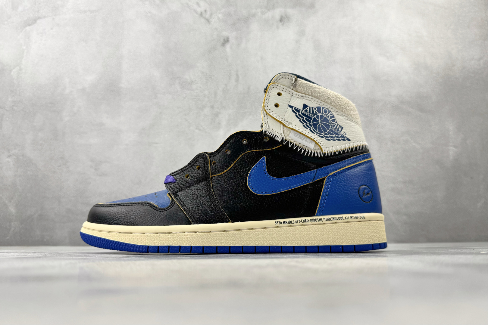 Union x Fragment Design × Jordan Air Jordan 1 High SP Royal 黑白蓝 IO7847-001 Union x Fragment Design × Jordan Air Jordan 1 High SP Royal 黑白蓝 IO7847-001