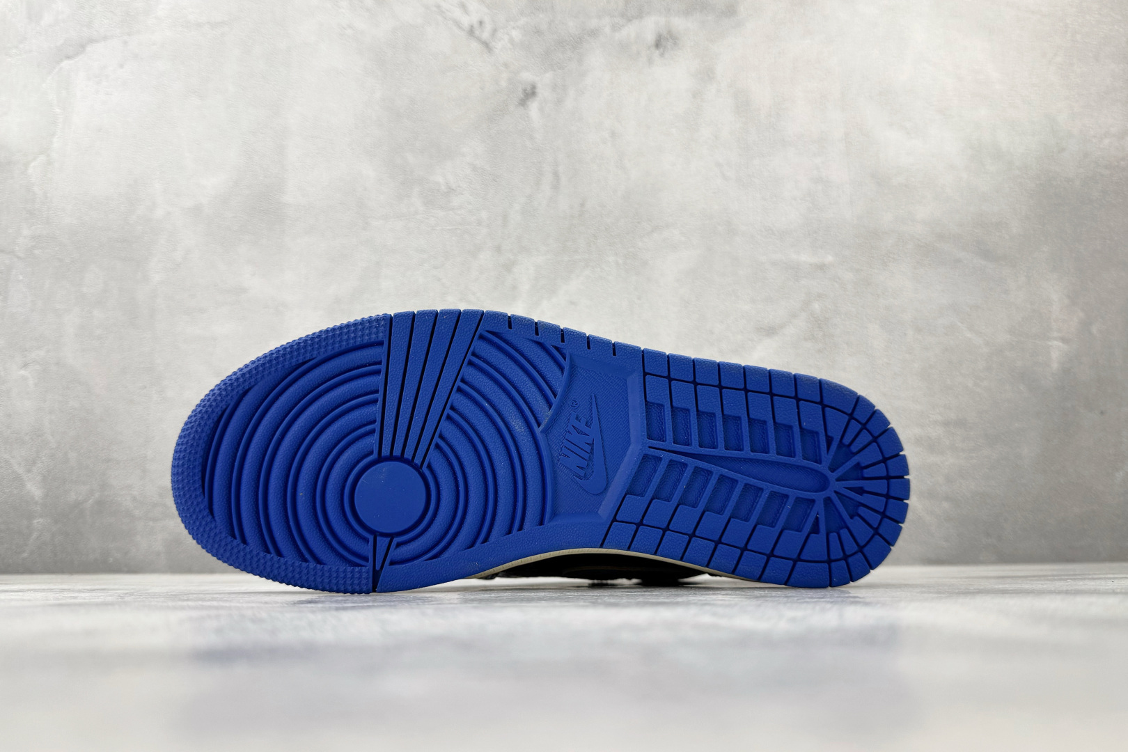 Union x Fragment Design × Jordan Air Jordan 1 High SP Royal 黑白蓝 IO7847-001 Union x Fragment Design × Jordan Air Jordan 1 High SP Royal 黑白蓝 IO7847-001