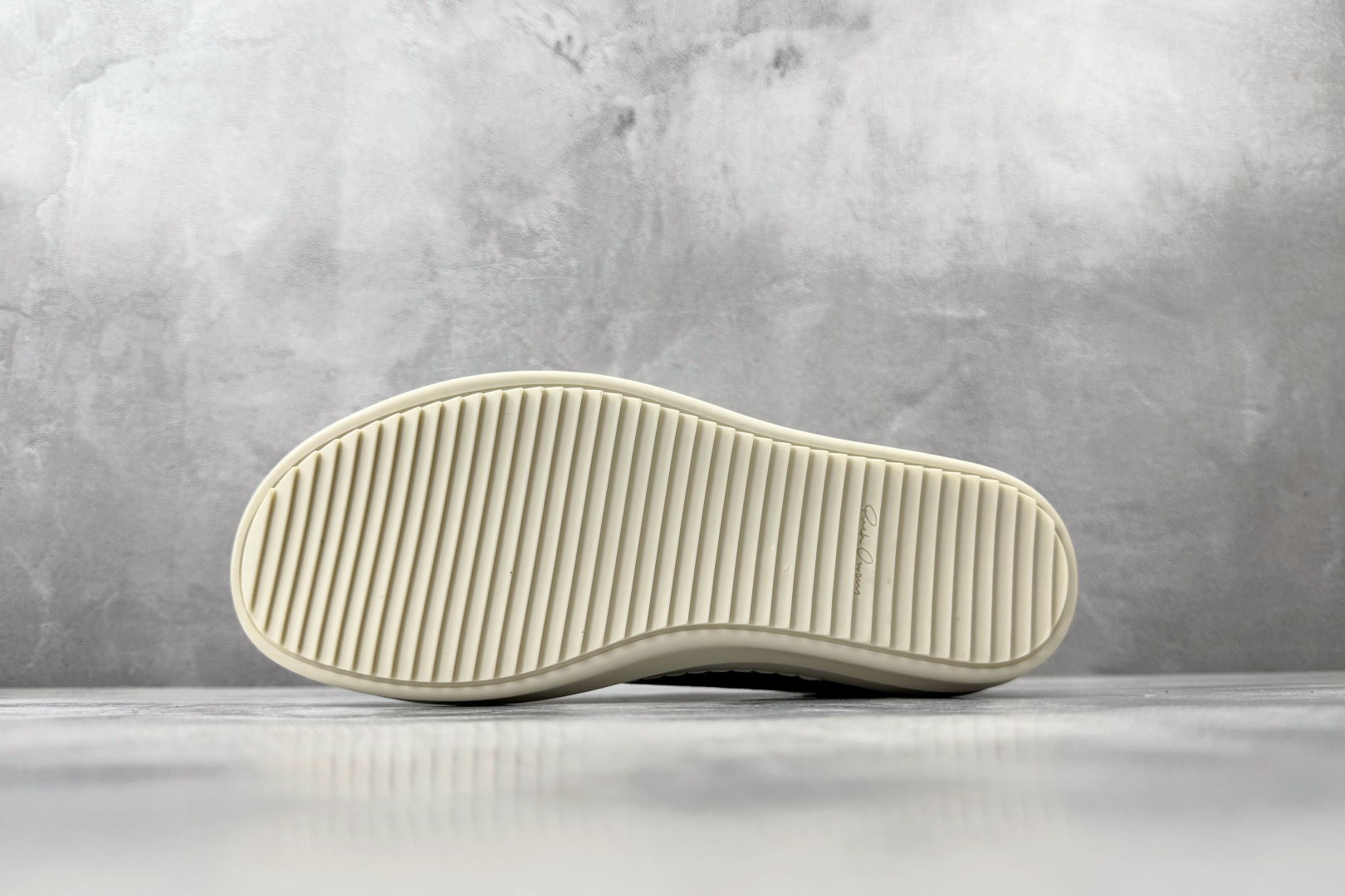 370 RICK OWENS/RO 淡褐色 RU02B2897 LPOLVS