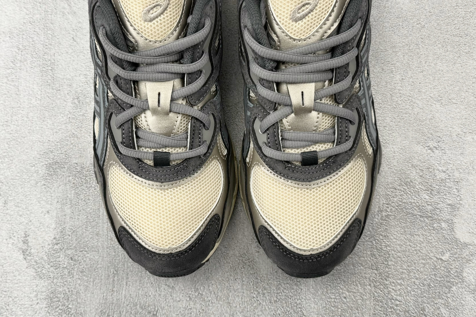 XP 平台专供 ASICS GEL-NYC系列 燕麦灰货号：1201A789-250尺码：36 36.5