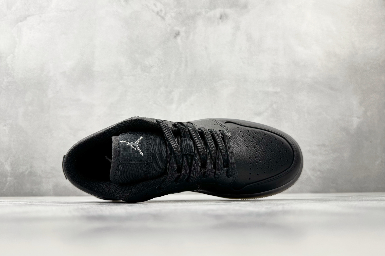 平台爆款 Jordan Air Jordan 1 Low 黑色 HV5968-001 平台爆款 Jordan Air Jordan 1 Low 黑色 HV5968-001