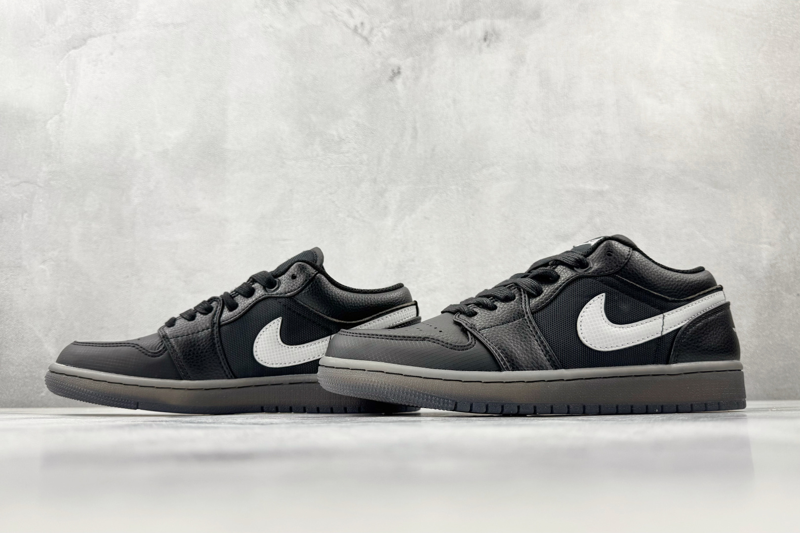 平台爆款 Jordan Air Jordan 1 Low 黑色 HV5968-001 平台爆款 Jordan Air Jordan 1 Low 黑色 HV5968-001
