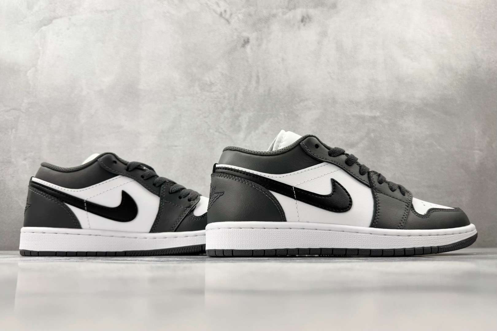 平台爆款 Jordan Air Jordan 1 Low 灰色 553558-152 平台爆款 Jordan Air Jordan 1 Low 灰色 553558-152