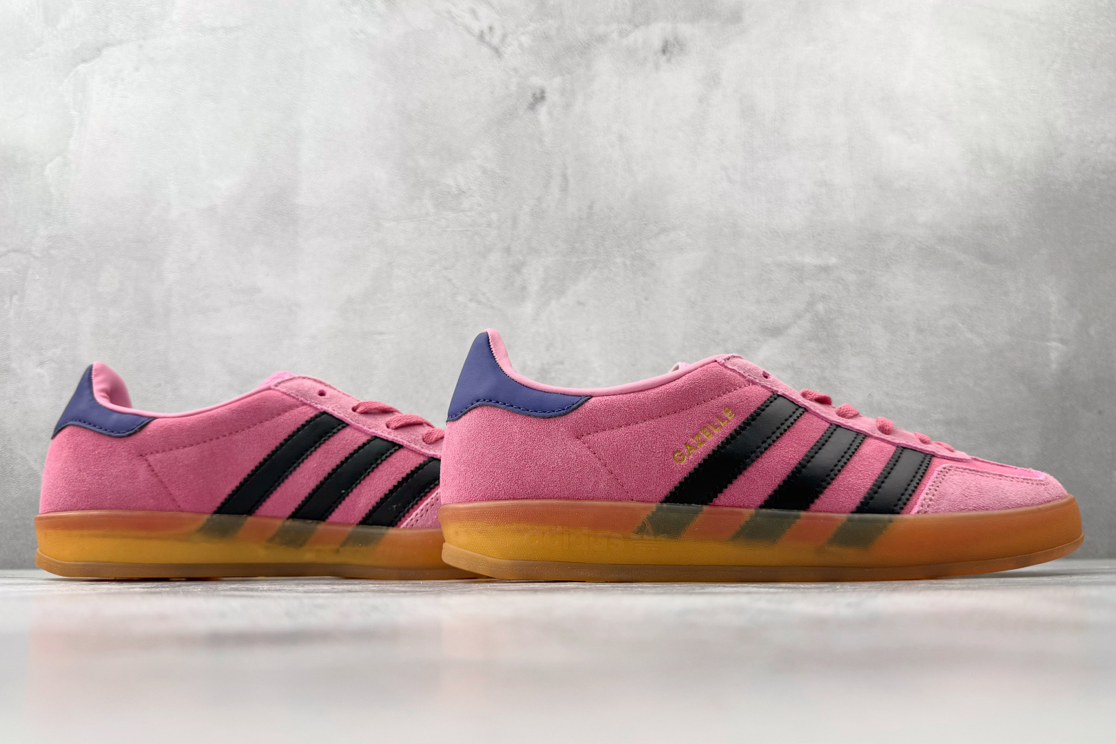adidas originals GAZELLE INDOOR 粉黑 IE7002 adidas originals GAZELLE INDOOR 粉黑 IE7002