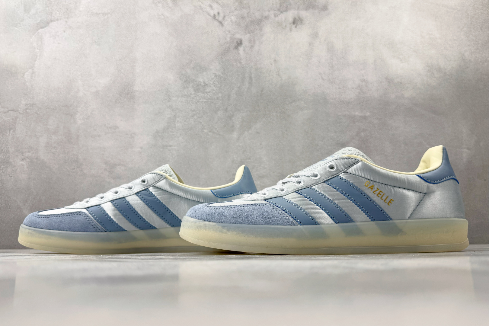 adidas originals GAZELLE INDOOR 蓝色 JI2711 adidas originals GAZELLE INDOOR 蓝色 JI2711