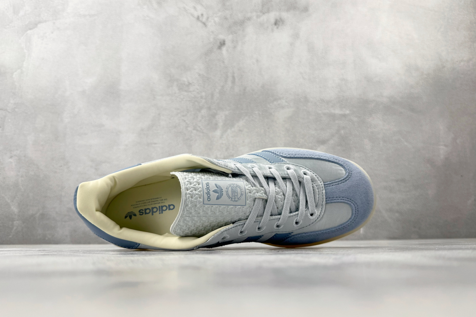 adidas originals GAZELLE INDOOR 蓝色 JI2711 adidas originals GAZELLE INDOOR 蓝色 JI2711