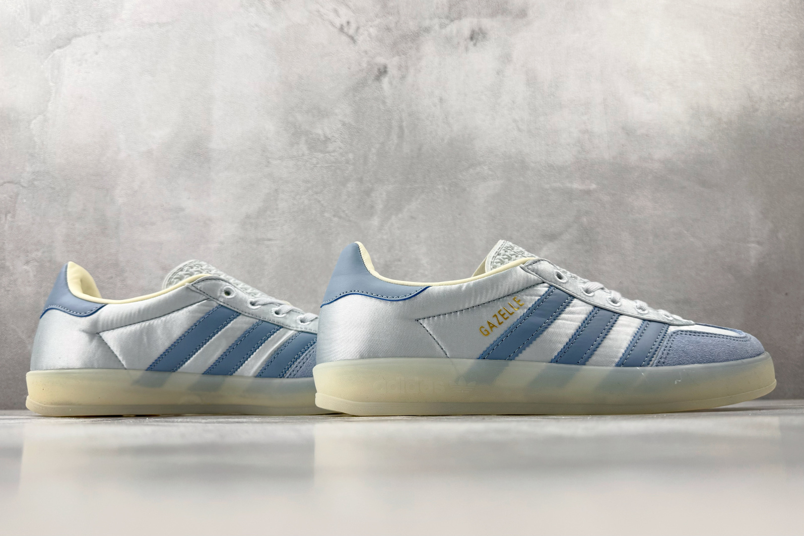 adidas originals GAZELLE INDOOR 蓝色 JI2711 adidas originals GAZELLE INDOOR 蓝色 JI2711