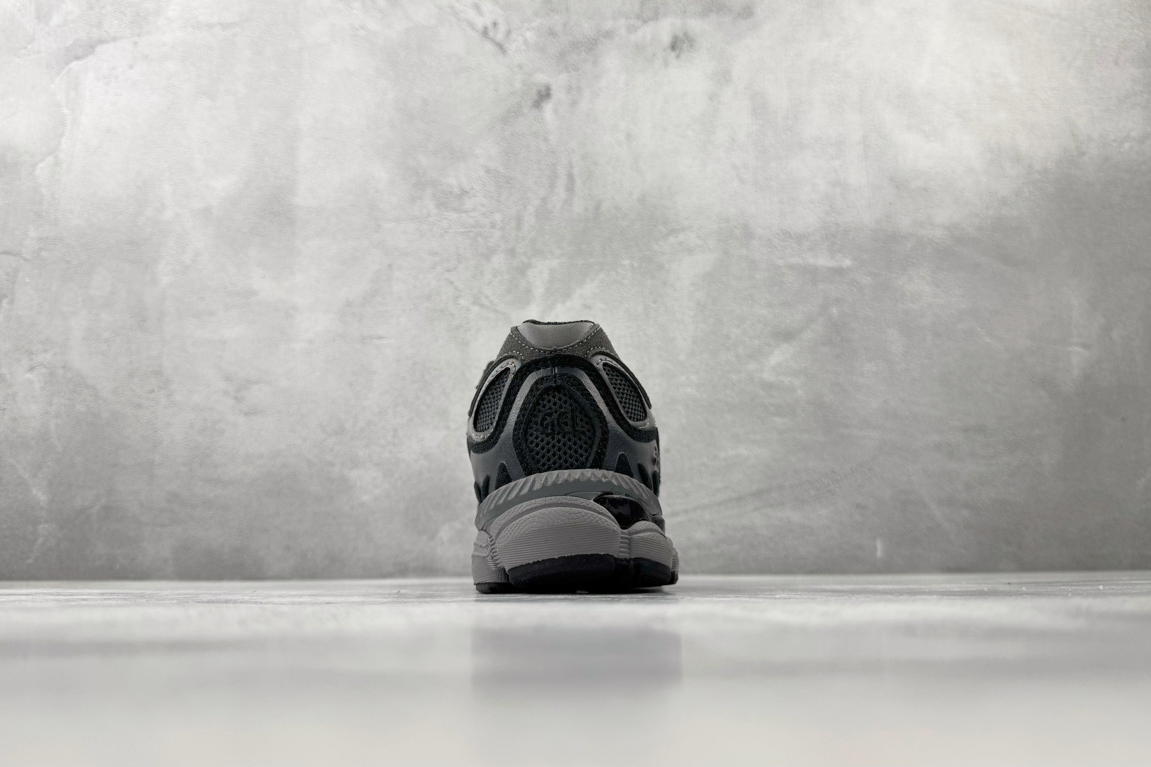 XP 平台专供 ASICS GEL-NYC系列 黑色货号：1201A789-020尺码：36 36.5 