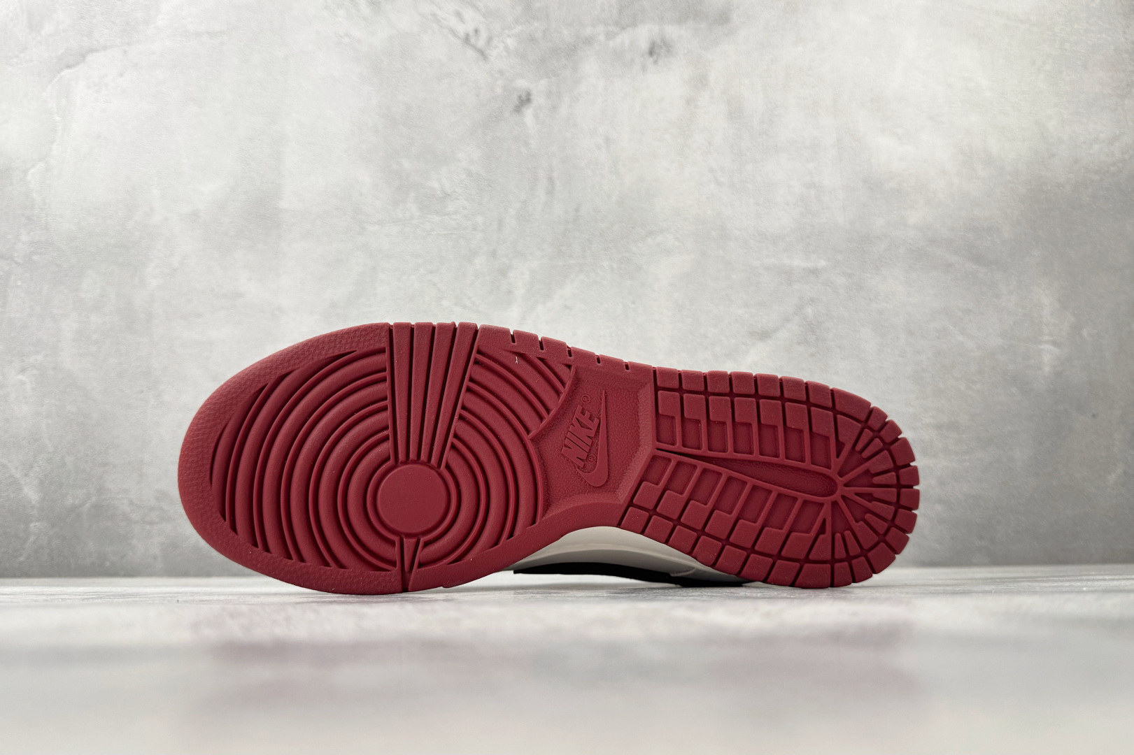 Nike Dunk Low Retro 朗姆酒红 WR0620-117-Top High Quatity Cheap Sneakers Fashion Clothing Clothes Bags handbags Shoes of all Brand wholesale With The best Quality And Beautiful Price from China Factory Chinese suppliers wholesaler seller Nike Dunk Low Retro 朗姆酒红 WR0620-117