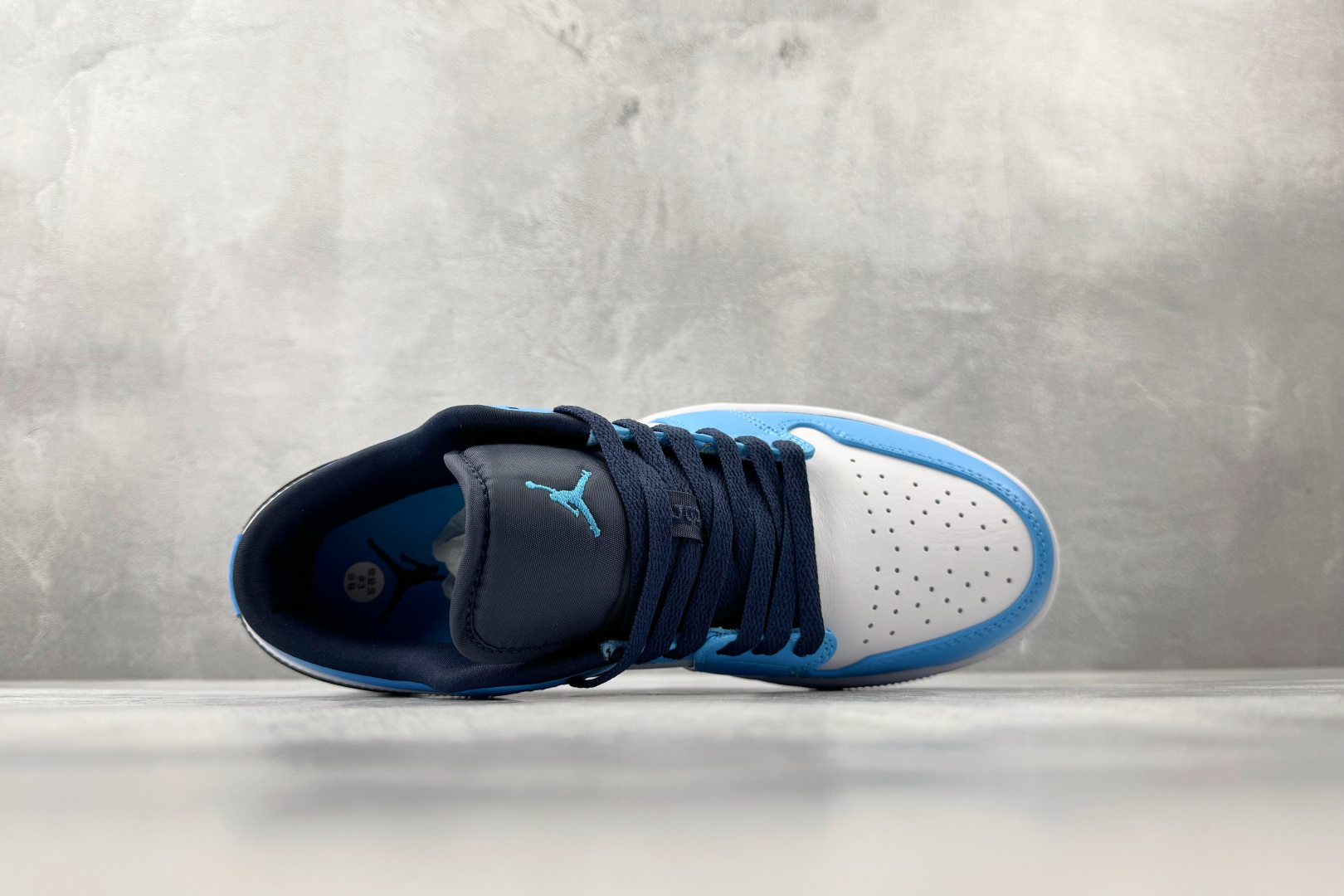 平台爆款 Jordan Air Jordan 1 low ”unc” 北卡蓝 553558-144-Top High Quatity Cheap Sneakers Fashion Clothing Clothes Bags handbags Shoes of all Brand wholesale With The best Quality And Beautiful Price from China Factory Chinese suppliers wholesaler seller 平台爆款 Jordan Air Jordan 1 low ”unc” 北卡蓝 553558-144