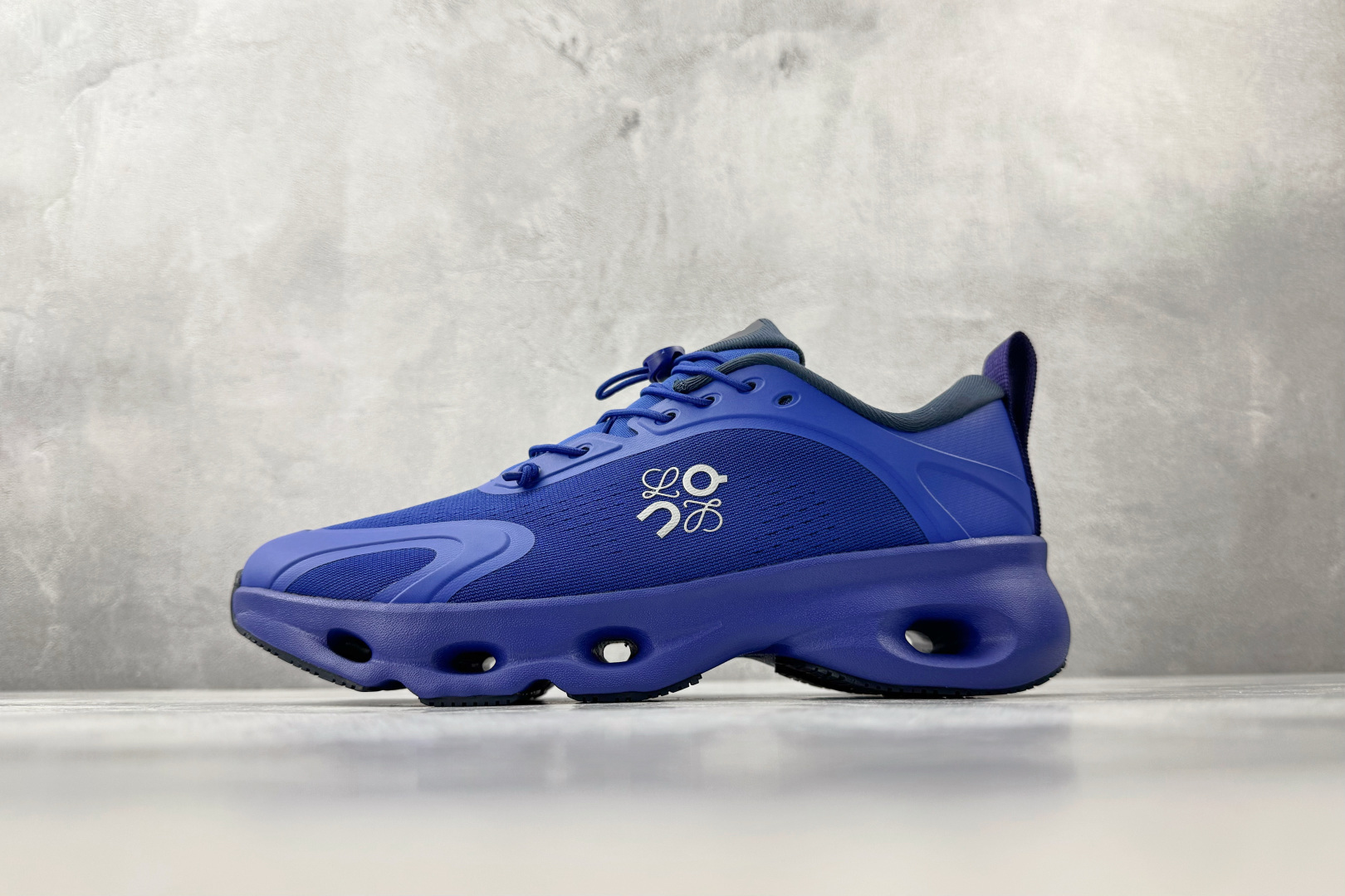 【ON东莞版】开发数月 年末重磅来袭 正确细节 完美还原 LOEWE罗意威 x ON昂跑 联名款 Clo