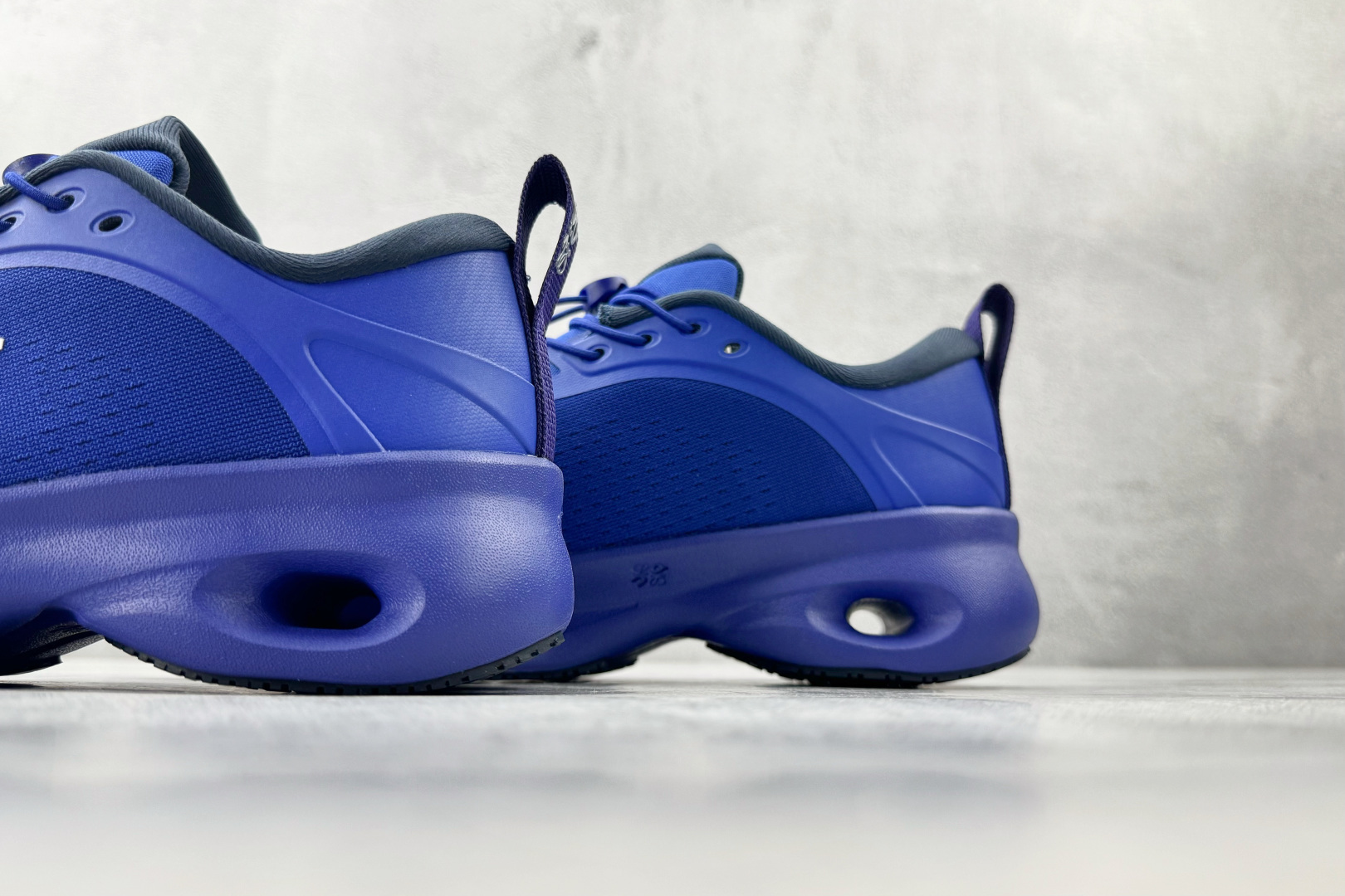 【ON东莞版】开发数月 年末重磅来袭 正确细节 完美还原 LOEWE罗意威 x ON昂跑 联名款 Clo