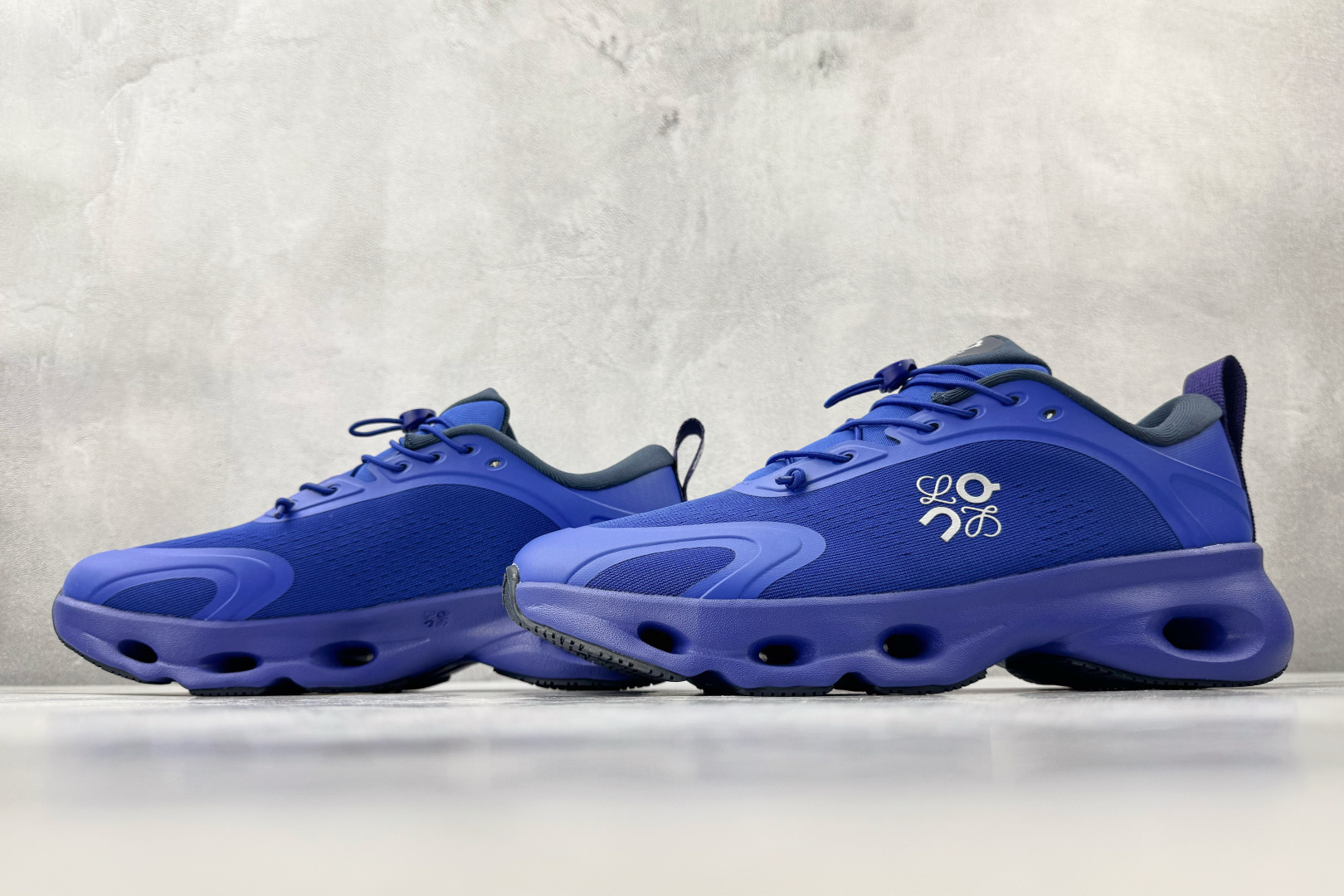 【ON东莞版】开发数月 年末重磅来袭 正确细节 完美还原 LOEWE罗意威 x ON昂跑 联名款 Clo