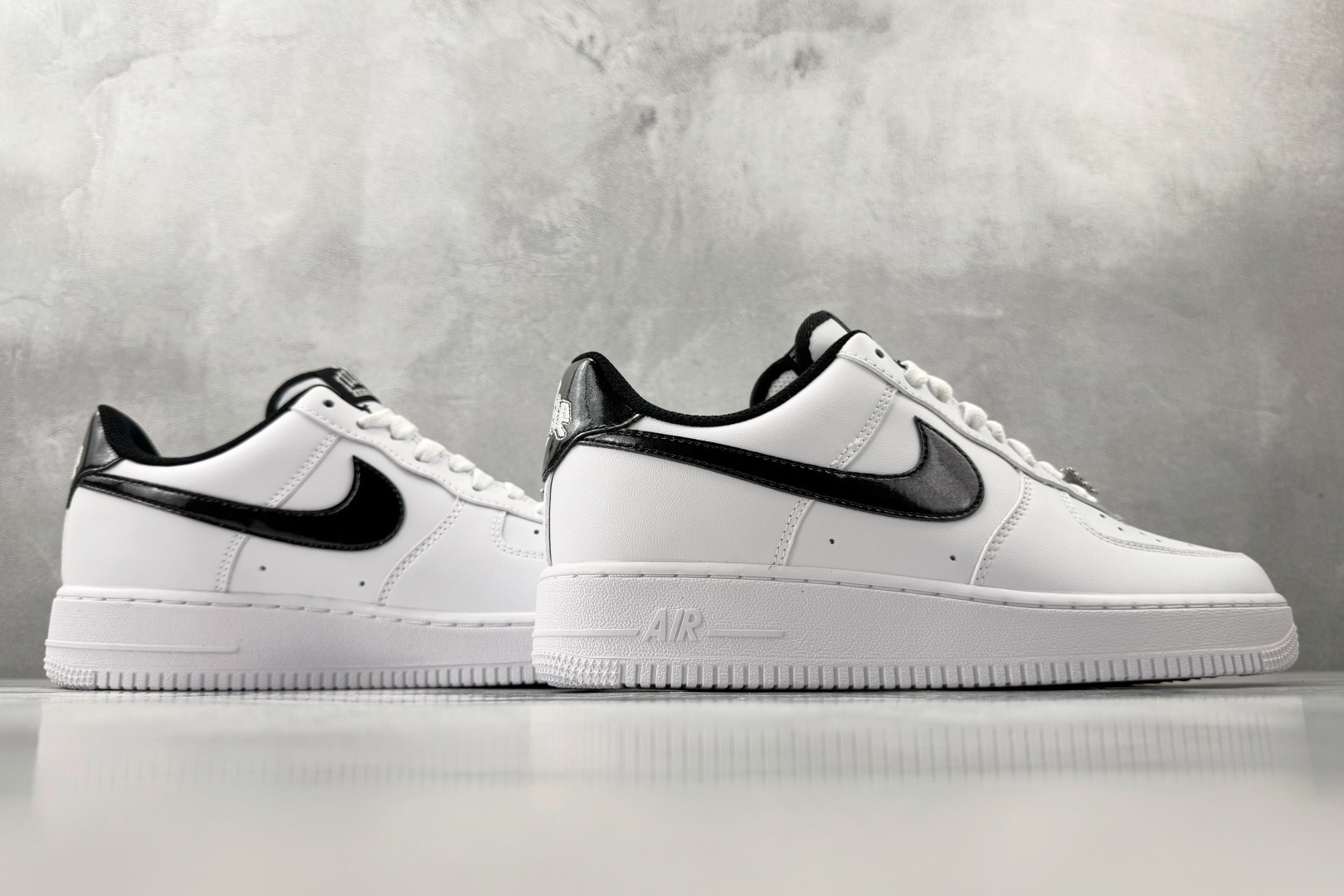 200 口碑之作 Nike Air Force 1 白黑色 HF2898-101