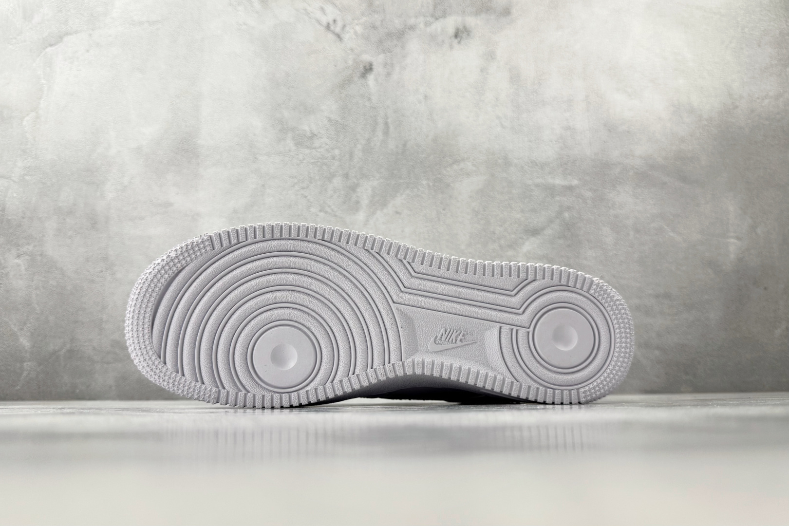 Nike Air Force 1 白黑色 HF2898-101-Top High Quatity Cheap Sneakers Fashion Clothing Clothes Bags handbags Shoes of all Brand wholesale With The best Quality And Beautiful Price from China Factory Chinese suppliers wholesaler seller Nike Air Force 1 白黑色 HF2898-101