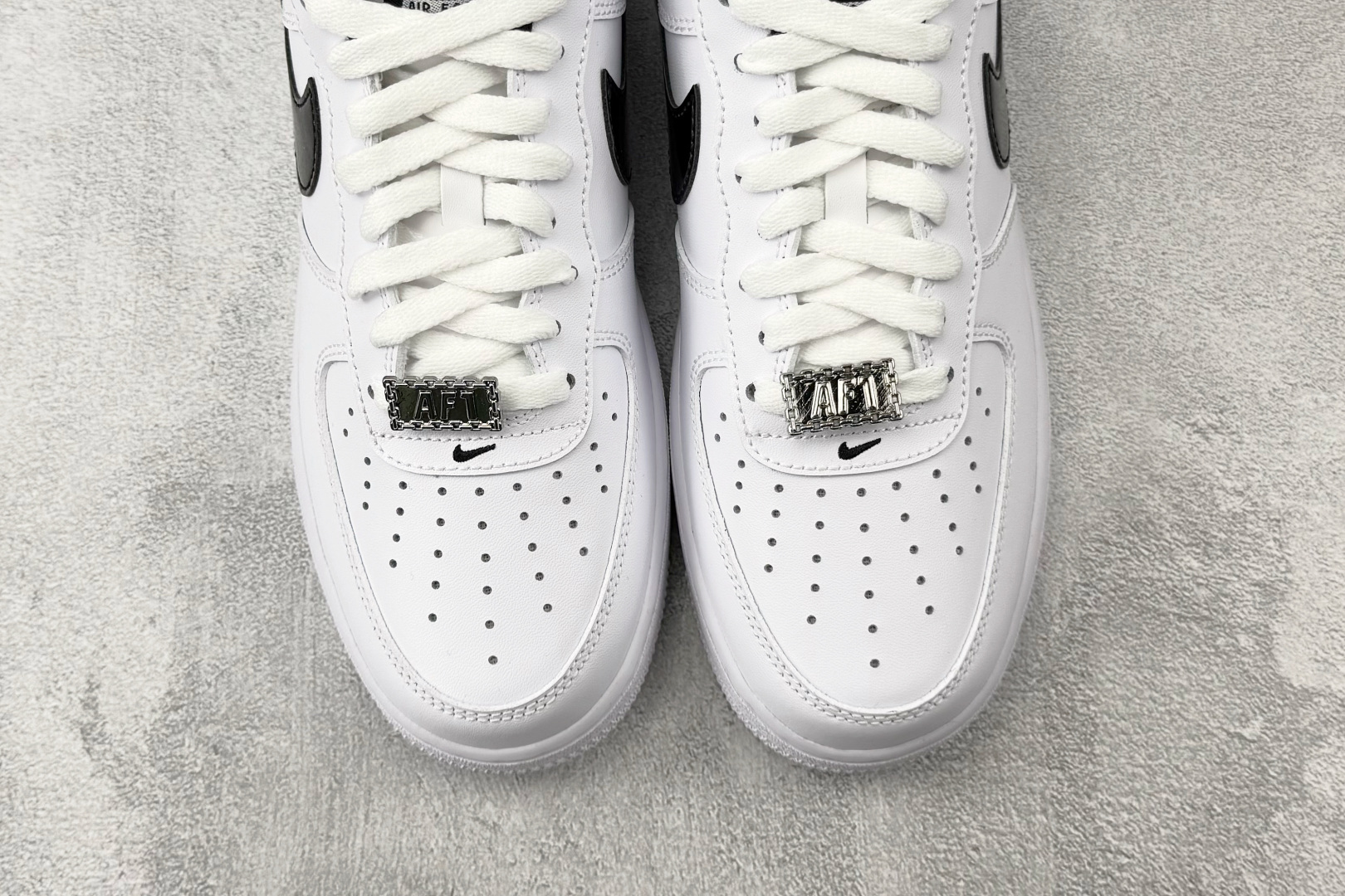 Nike Air Force 1 白黑色 HF2898-101-Top High Quatity Cheap Sneakers Fashion Clothing Clothes Bags handbags Shoes of all Brand wholesale With The best Quality And Beautiful Price from China Factory Chinese suppliers wholesaler seller Nike Air Force 1 白黑色 HF2898-101
