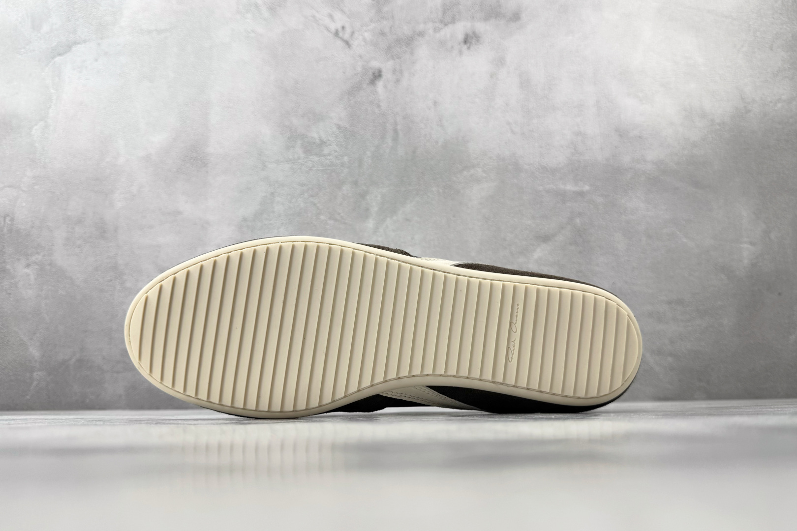 420 RICK OWENS/RO 黑色 RP02E4895LVOOCO78-911-Chinese UA Cheap High Quatity Brand Clothes Bags handbags Sneakers wholesale wholesaler seller from China Factory suppliers Fashion Clothing Shoes best Quality Beautiful Price 420 RICK OWENS/RO 黑色 RP02E4895LVOOCO78-911