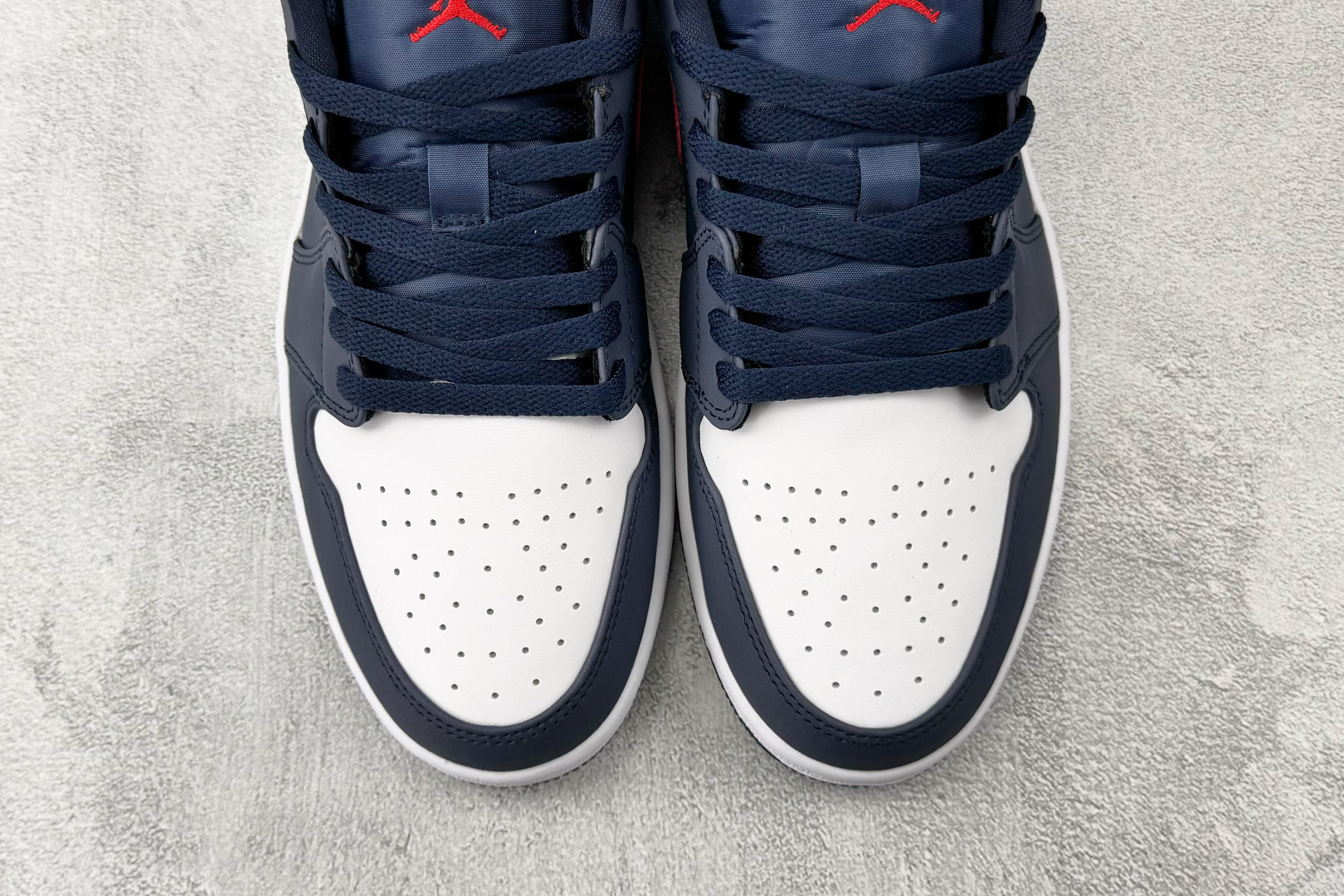 平台爆款 Jordan Air Jordan 1 low 爱国者 蓝红 CZ8454-400-Top High Quatity Cheap Sneakers Fashion Clothing Clothes Bags handbags Shoes of all Brand wholesale With The best Quality And Beautiful Price from China Factory Chinese suppliers wholesaler seller 平台爆款 Jordan Air Jordan 1 low 爱国者 蓝红 CZ8454-400