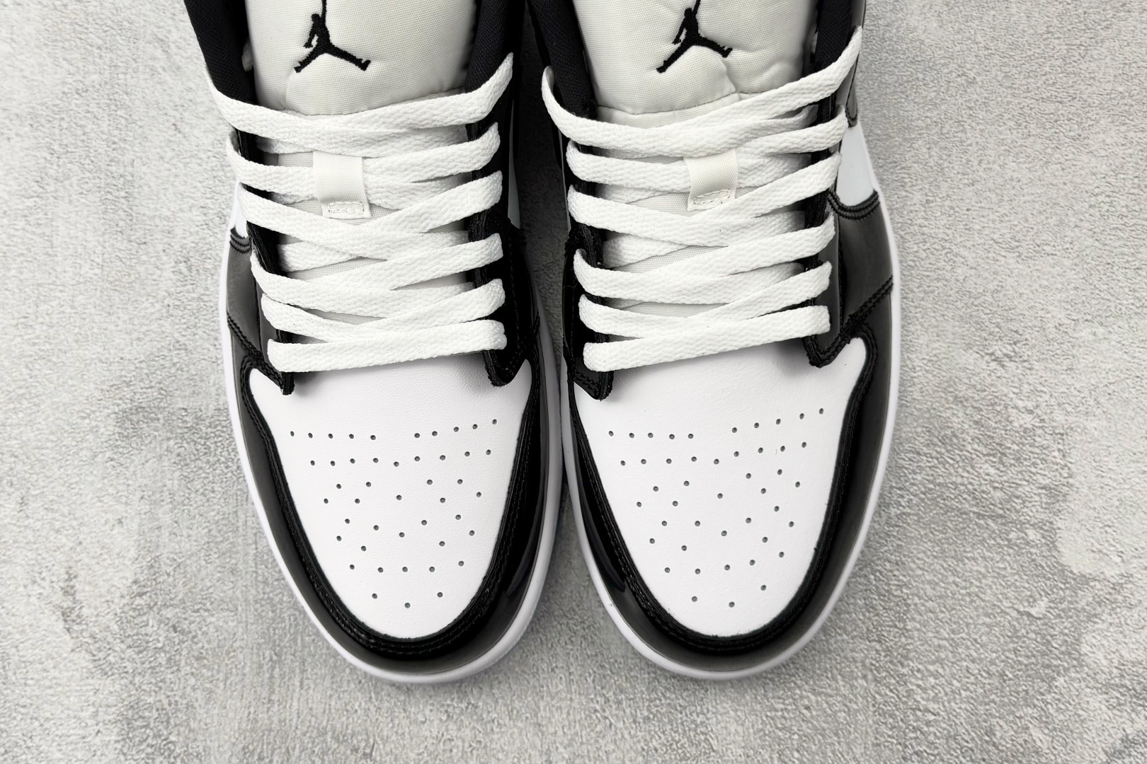 平台爆款 Jordan Air Jordan 1 Low Concord 白黑 DV1309-100-Top High Quatity Cheap Sneakers Fashion Clothing Clothes Bags handbags Shoes of all Brand wholesale With The best Quality And Beautiful Price from China Factory Chinese suppliers wholesaler seller 平台爆款 Jordan Air Jordan 1 Low Concord 白黑 DV1309-100