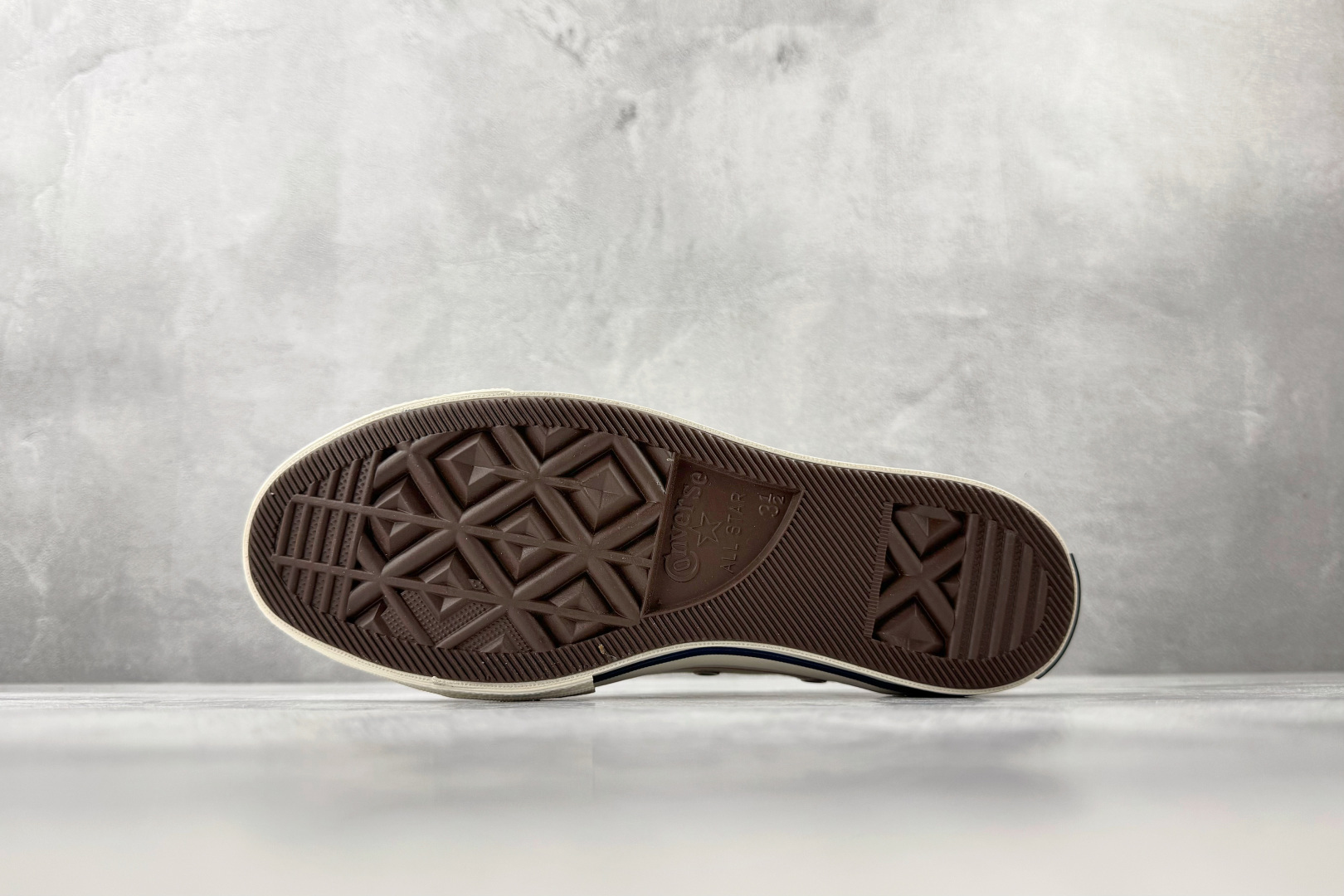 Converse Chuck 70 all star chuck hi 经典常青款 低帮 帆布鞋 男女同款 米白 162062C-Top High Quatity Cheap Sneakers Fashion Clothing Clothes Bags handbags Shoes of all Brand wholesale With The best Quality And Beautiful Price from China Factory Chinese suppliers wholesaler seller Converse Chuck 70 all star chuck hi 经典常青款 低帮 帆布鞋 男女同款 米白 162062C