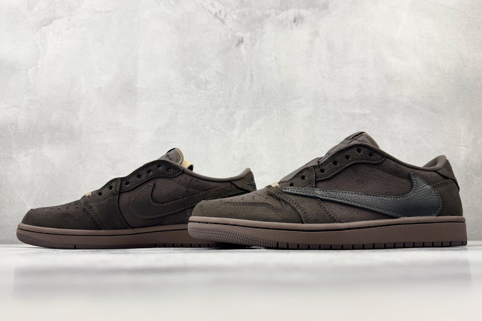 纯原品质 Travis Scott x Jordan Air Jordan 1 Low Velvet Brown倒钩9.0 丝绒摩卡 黑棕 DM7866-202-Top High Quatity Cheap Sneakers Fashion Clothing Clothes Bags handbags Shoes of all Brand wholesale With The best Quality And Beautiful Price from China Factory Chinese suppliers wholesaler seller 纯原品质 Travis Scott x Jordan Air Jordan 1 Low Velvet Brown倒钩9.0 丝绒摩卡 黑棕 DM7866-202