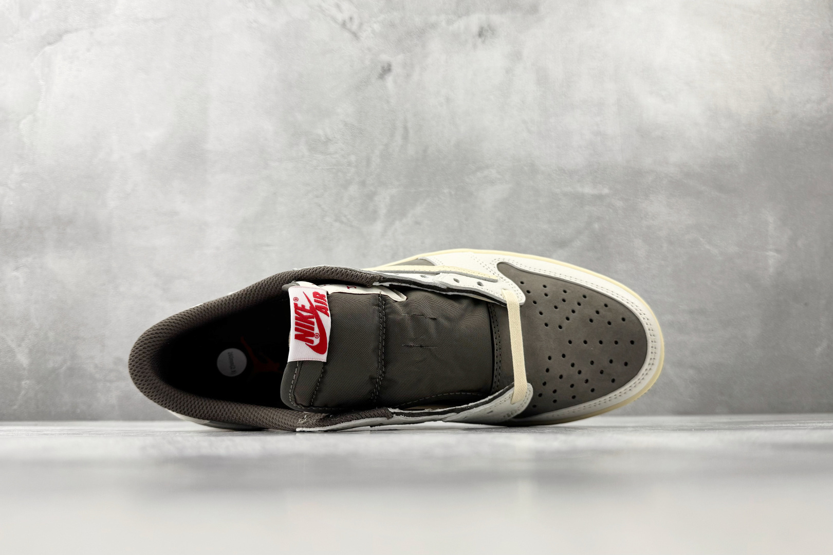 DG2.0 纯原品质   Jordan  × Travis Scott Air Jordan 1 白棕色